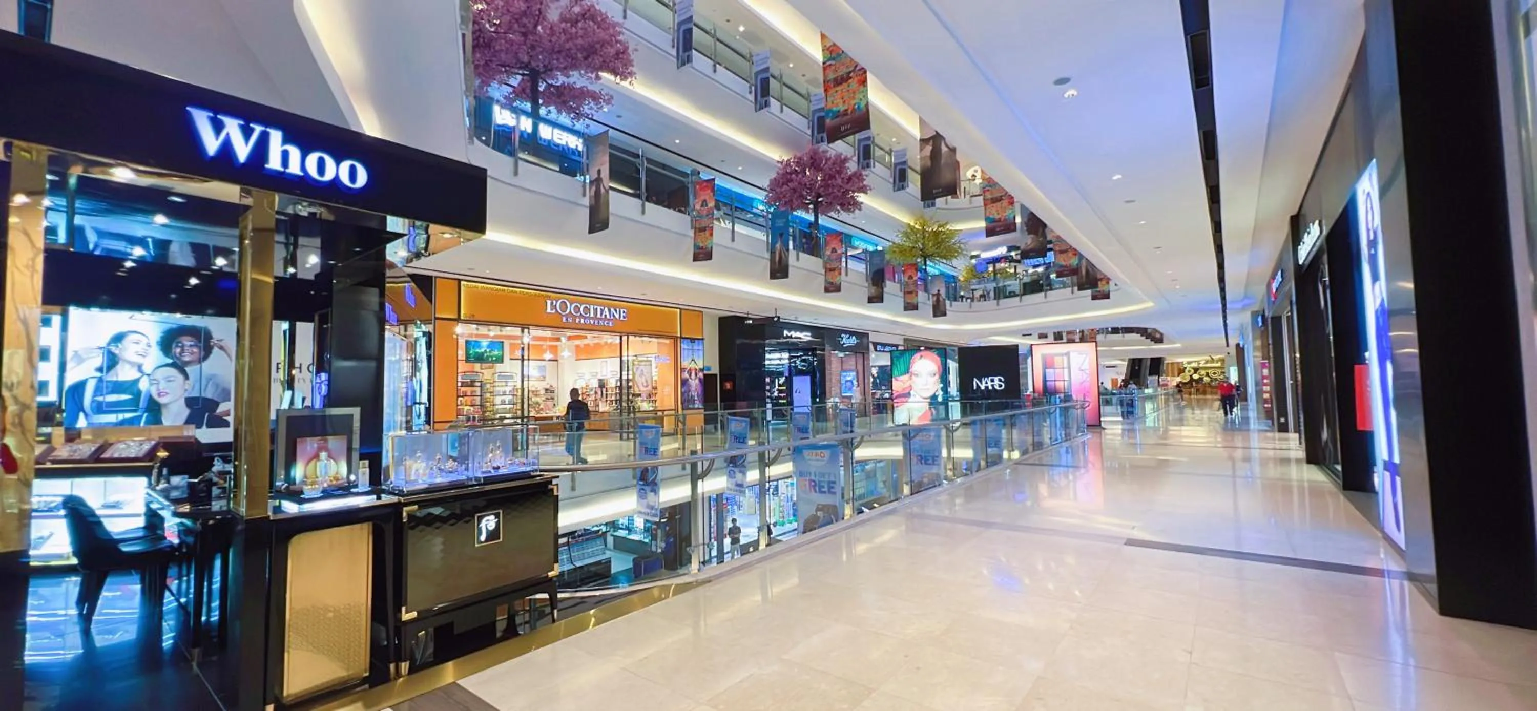 Shopping Area in Haiya homestay Imago Shopping Mall 海雅民宿Imago购物 广场