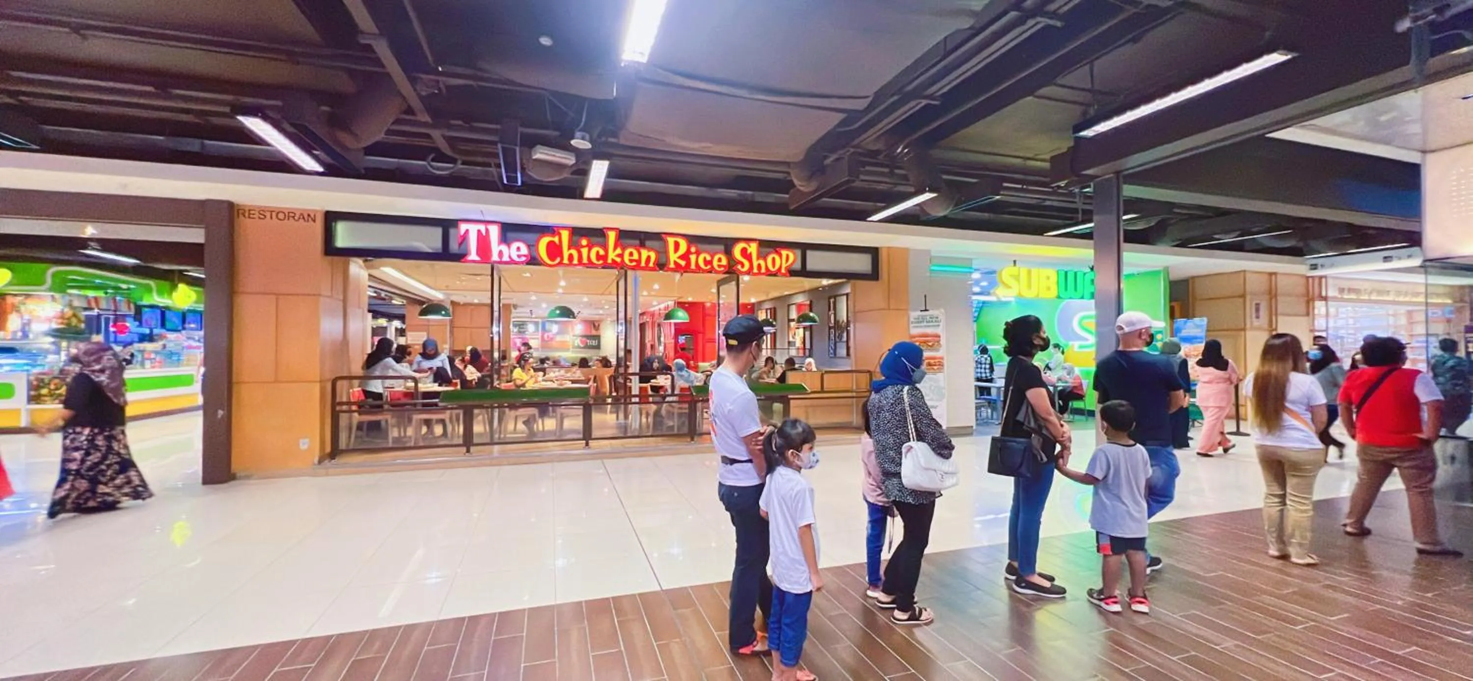 Restaurant/places to eat in Haiya homestay Imago Shopping Mall 海雅民宿Imago购物 广场