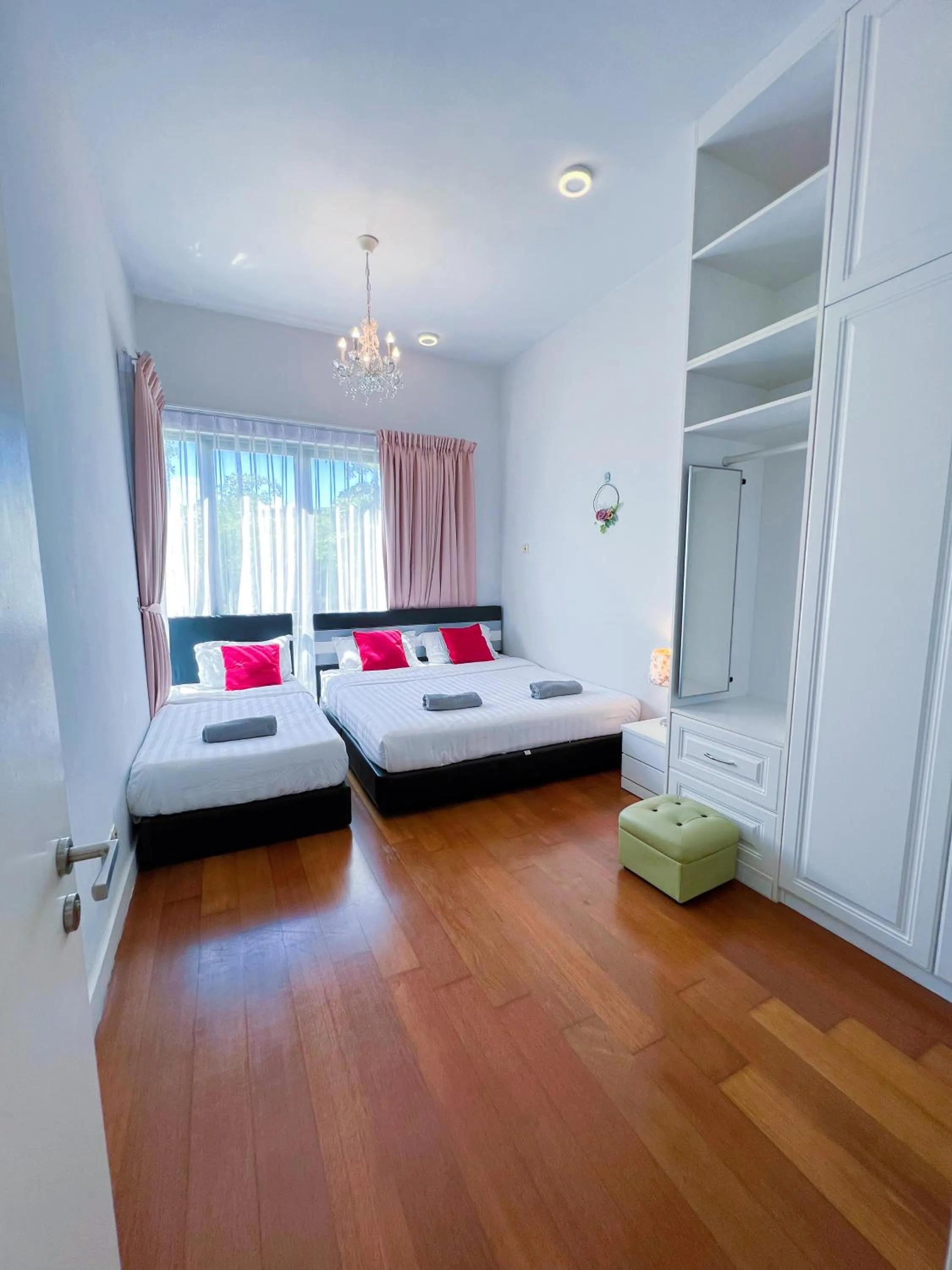 Bed in Haiya homestay Imago Shopping Mall 海雅民宿Imago购物 广场