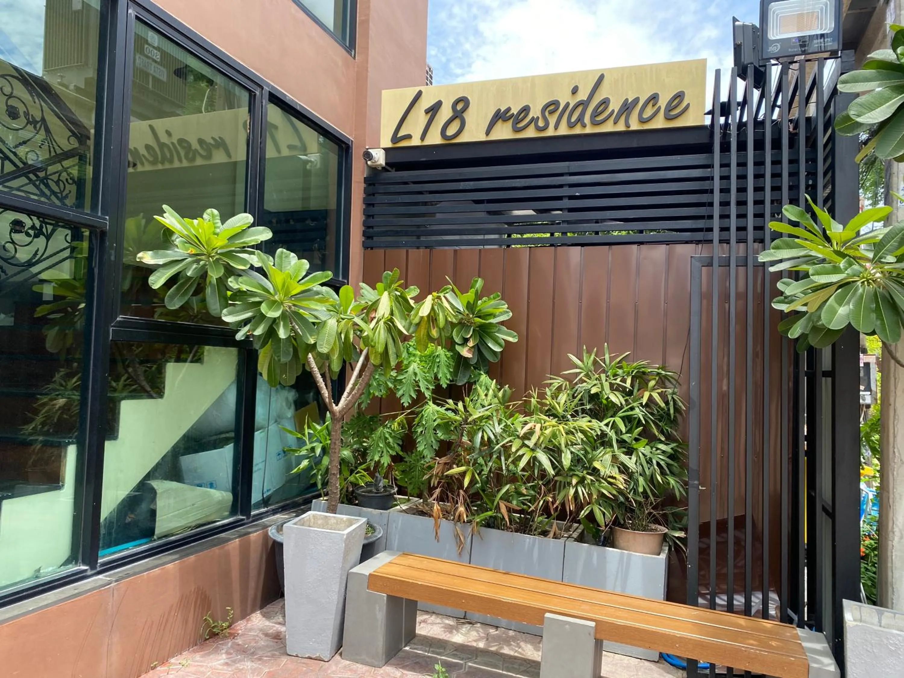 L18 residence แอลสิบแปด เรสซิเดนซ์