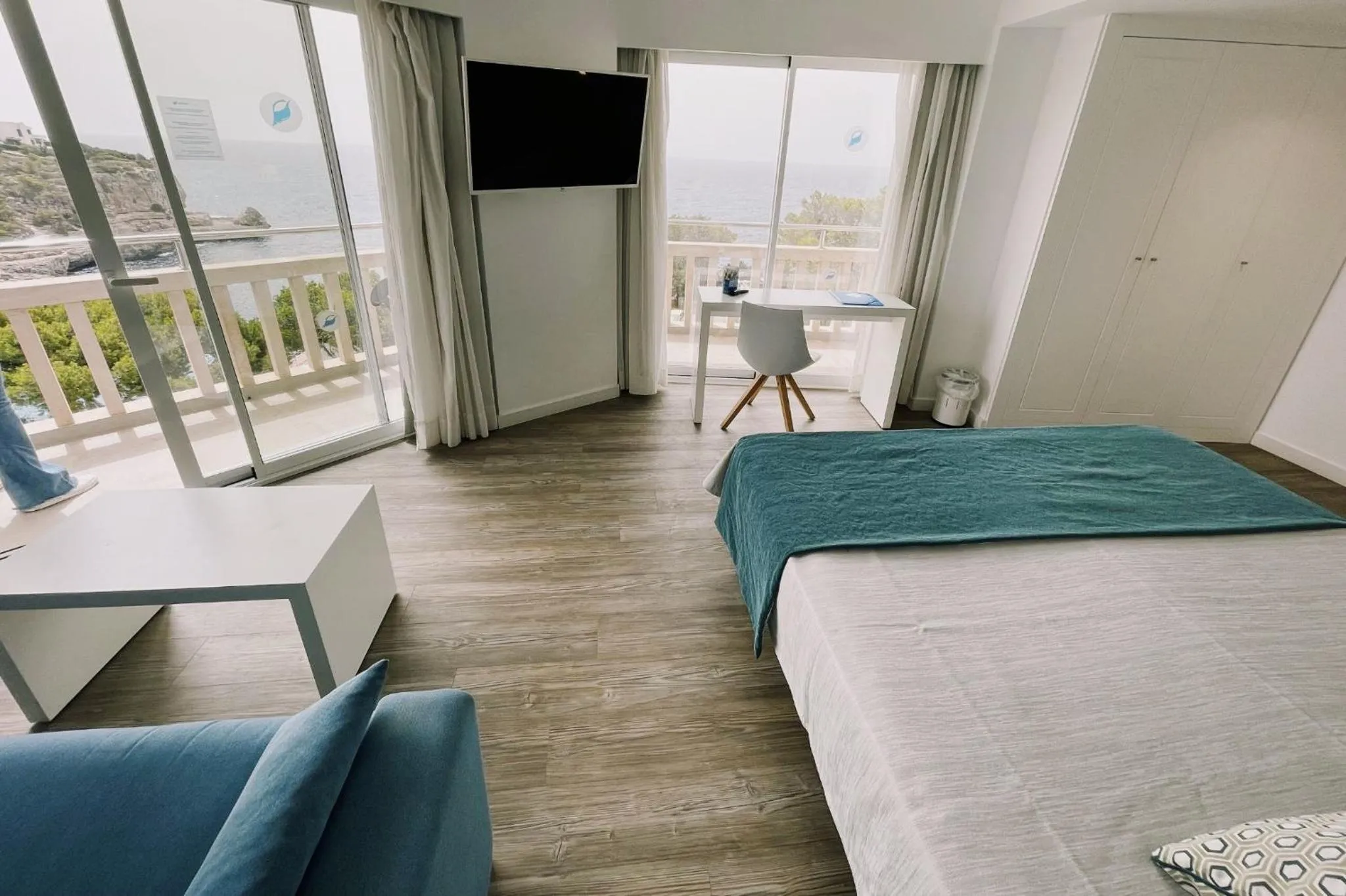 Bedroom, Bed in Hotel Pinos Playa