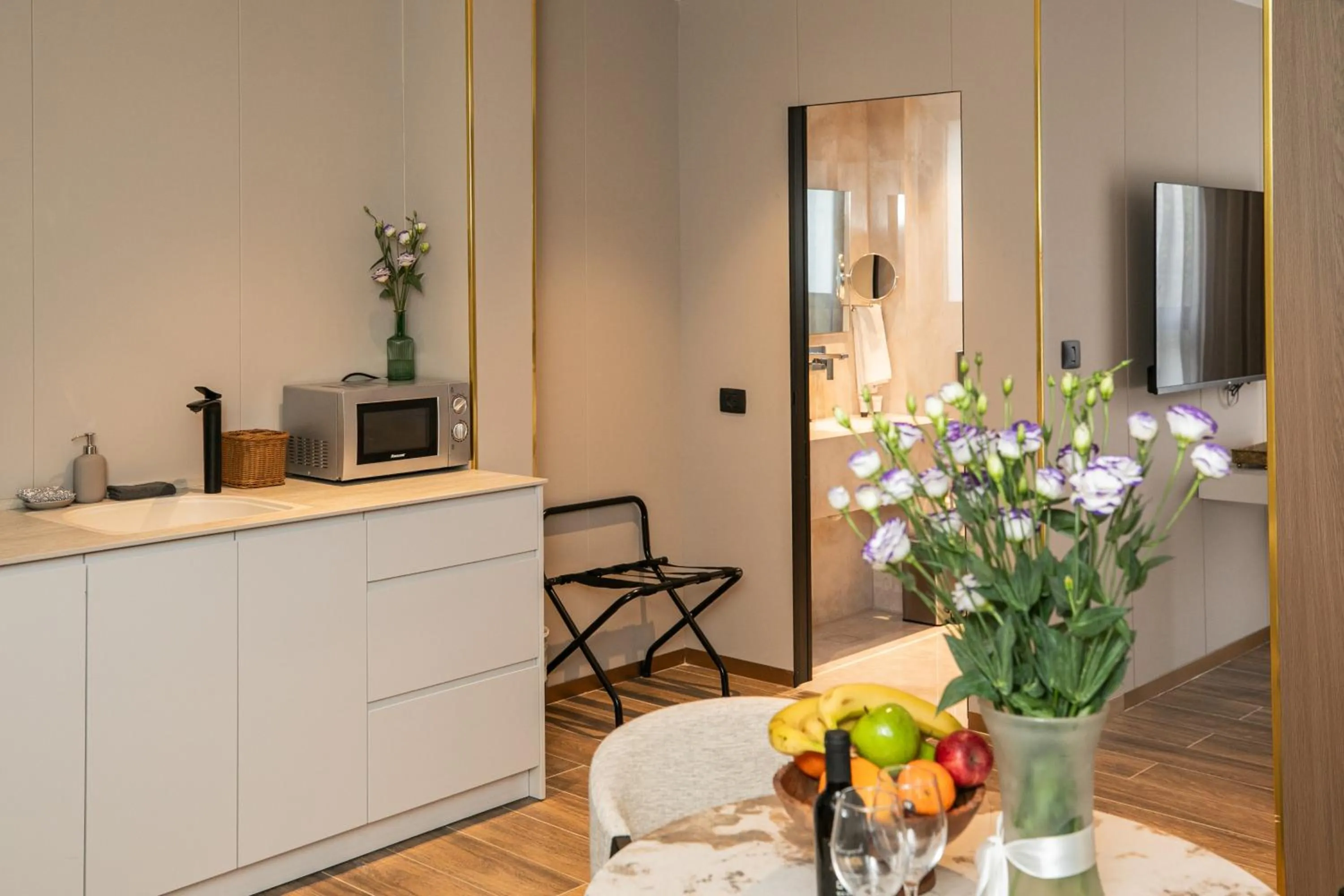 Kitchen or kitchenette in Herzl Boutique Hotel & Apartments by Domus