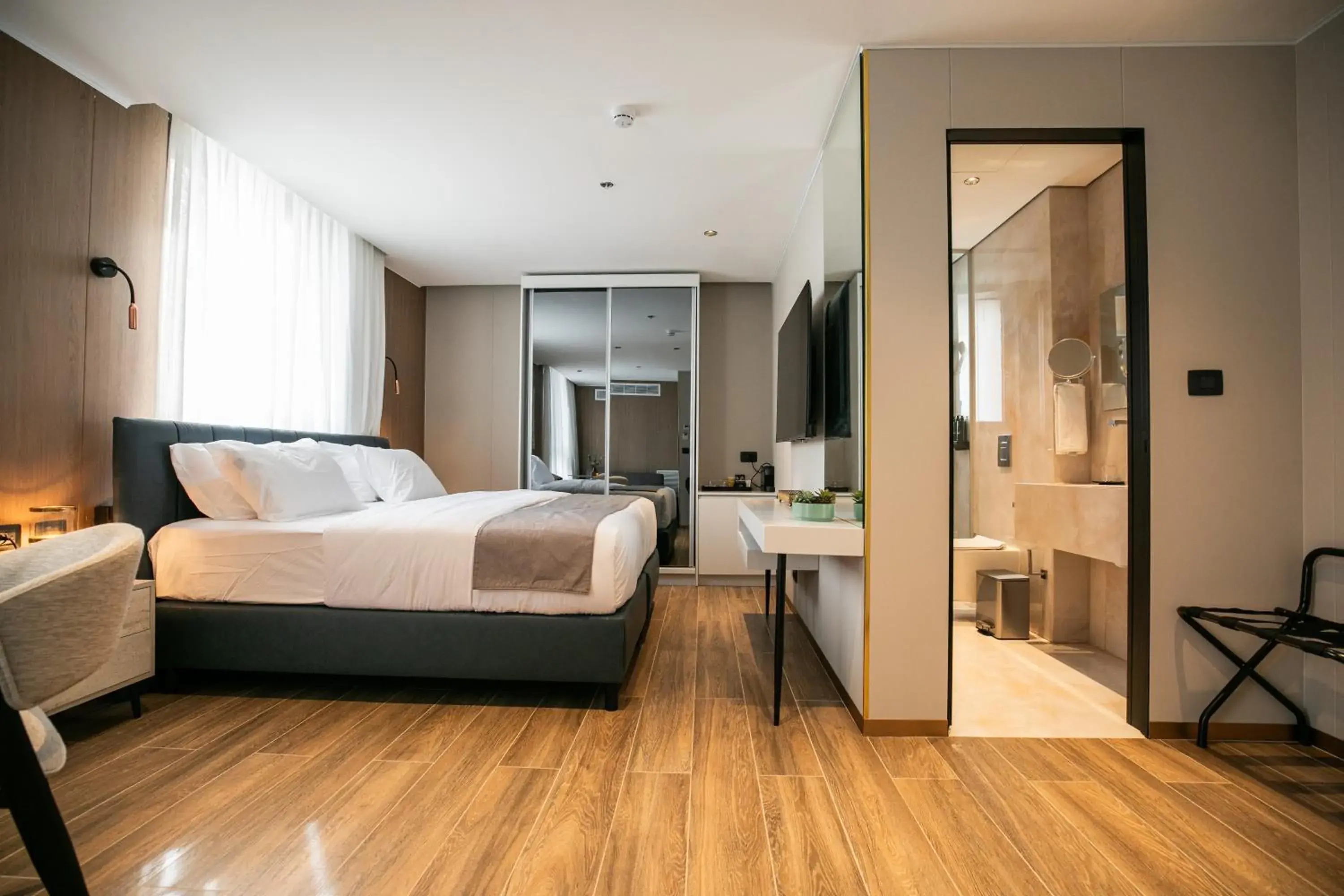 Junior Suite - single occupancy in Herzl Boutique Hotel & Apartments by Domus Junior Suite - single occupancy in Herzl Boutique Hotel & Apartments by Domus