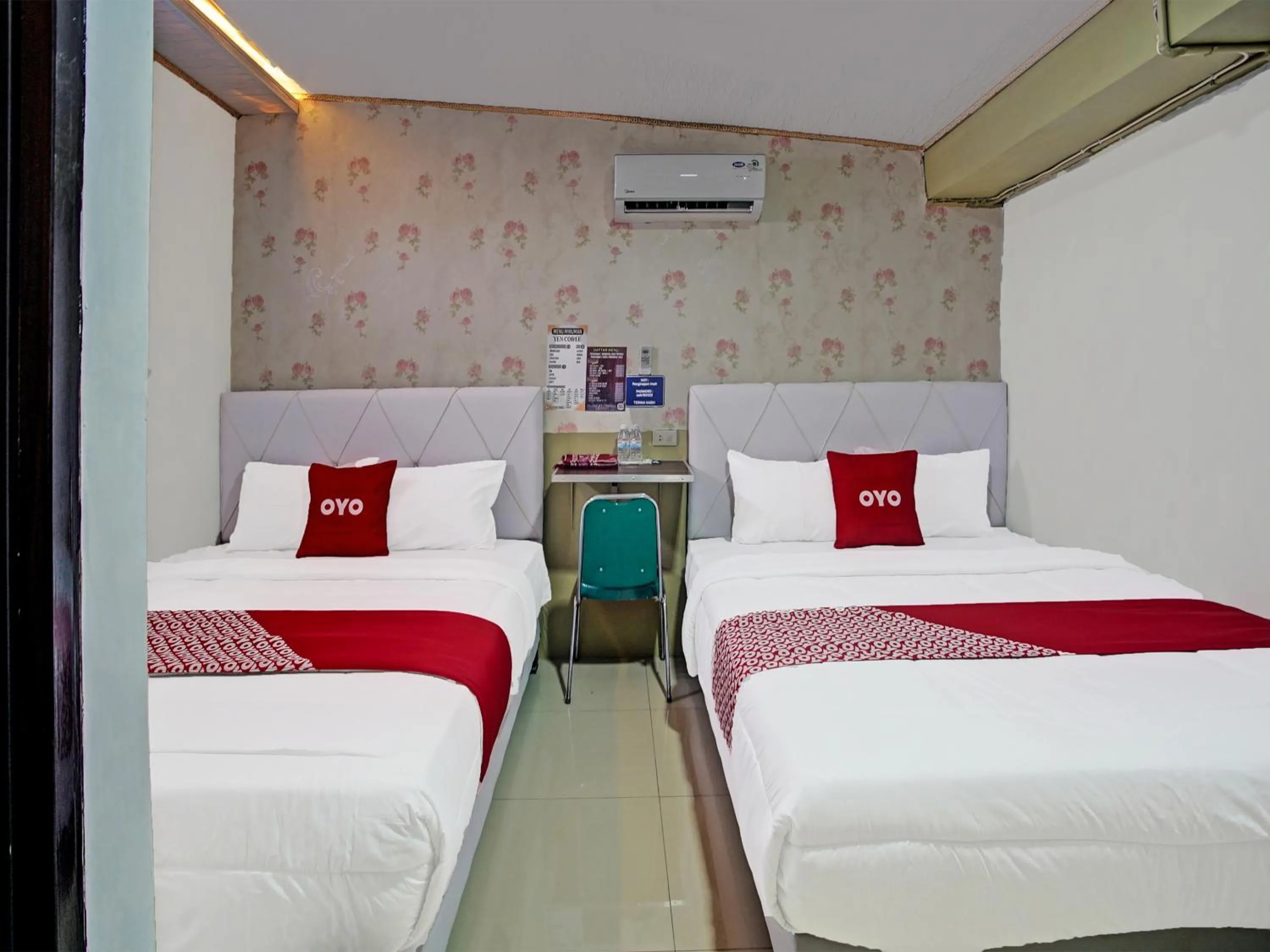 Family Suite in RedDoorz at Syariah Imah 2 Lampung
