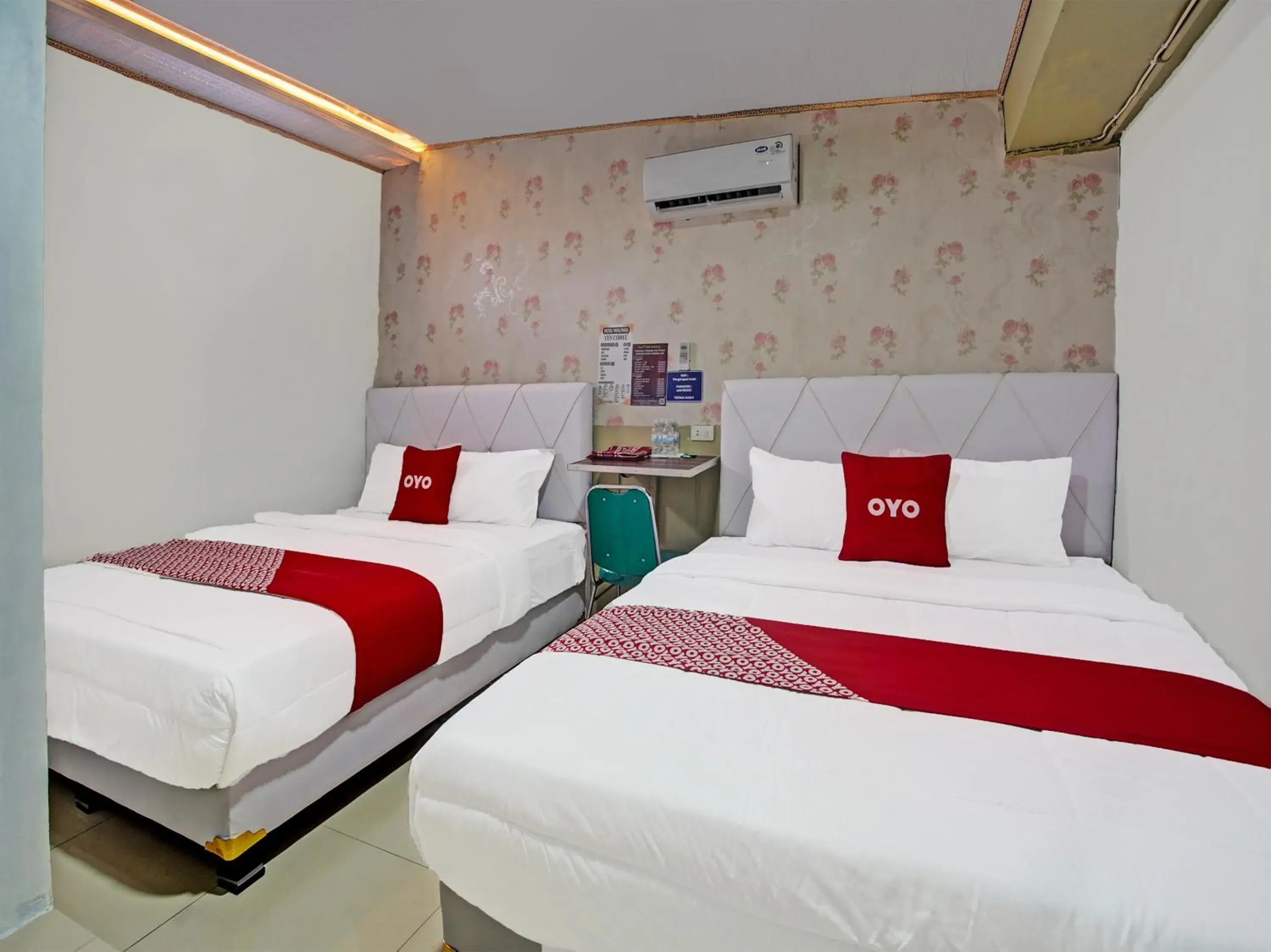 Family Suite in RedDoorz at Syariah Imah 2 Lampung Family Suite in RedDoorz at Syariah Imah 2 Lampung