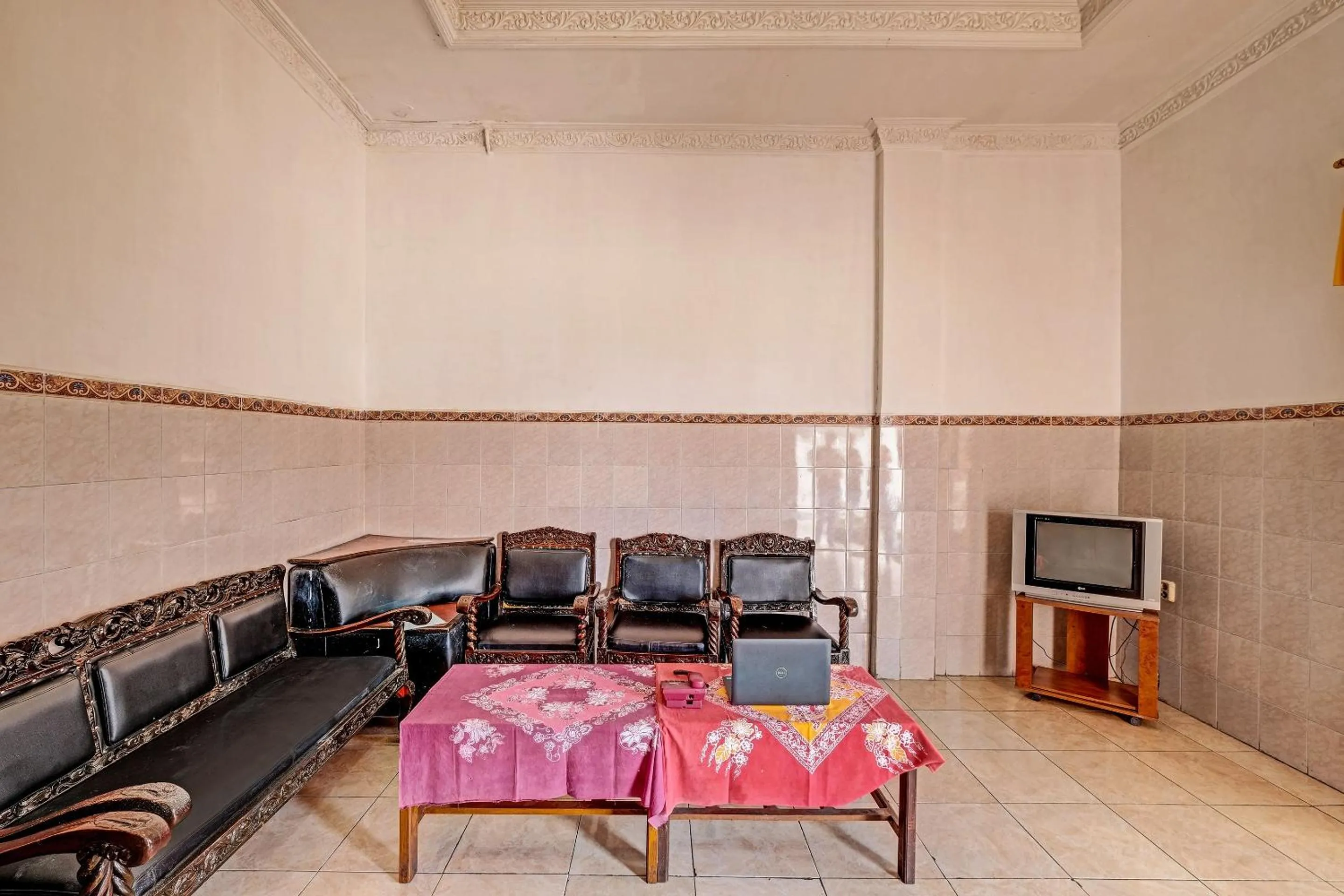 Lobby or reception in OYO Life 91677 Hotel Citra Dewi 3