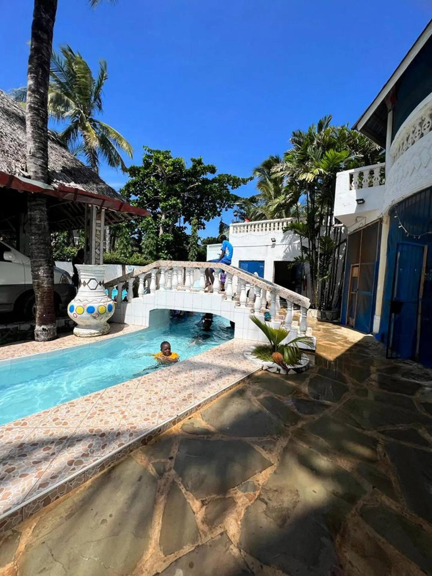 Property building in 1 Bed Villa - Sleeps 2 - Smoking - Parking - Wifi