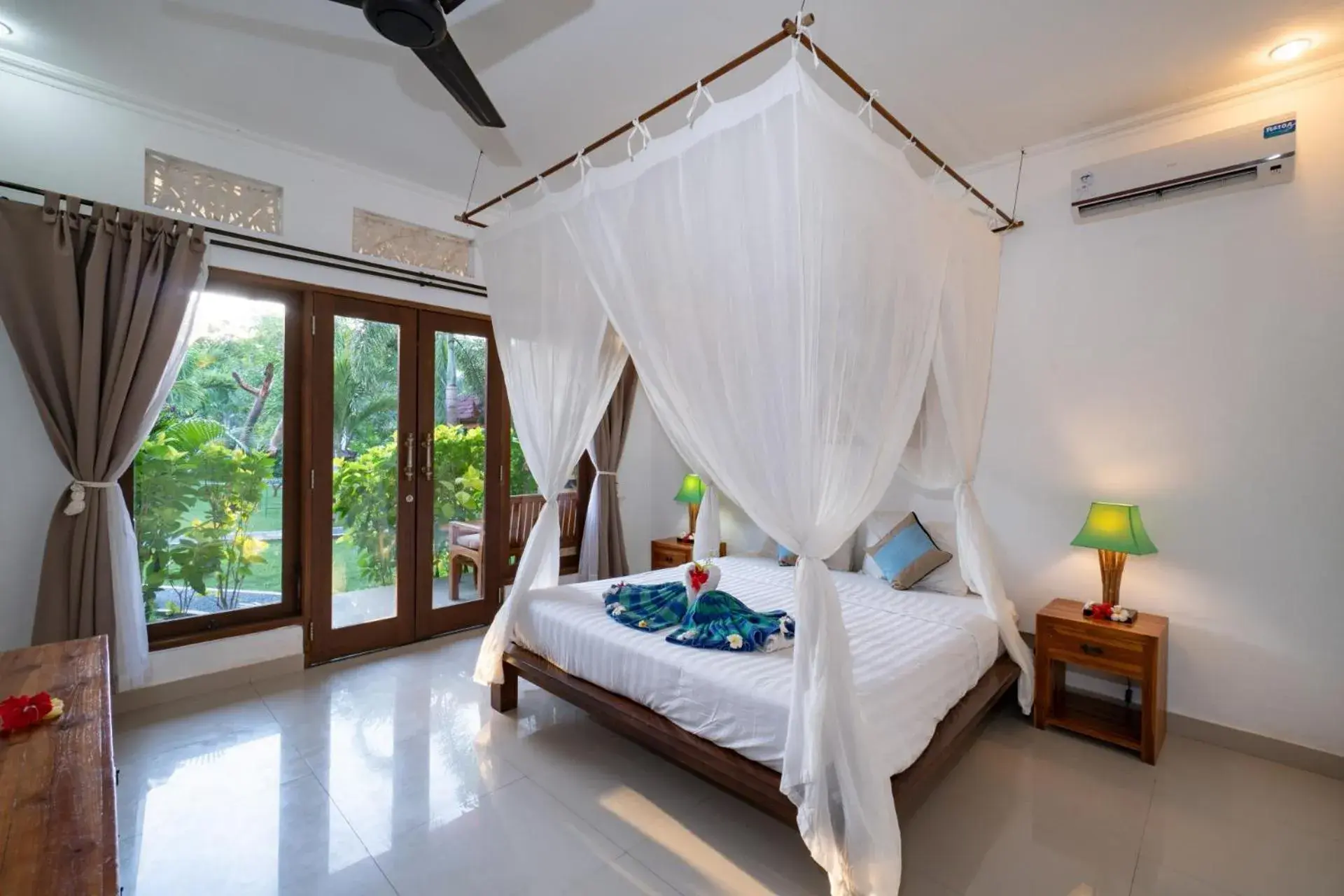 Deluxe Double Room with View in Taos House Lembongan By DeWizZ Management Deluxe Double Room with View in Taos House Lembongan By DeWizZ Management