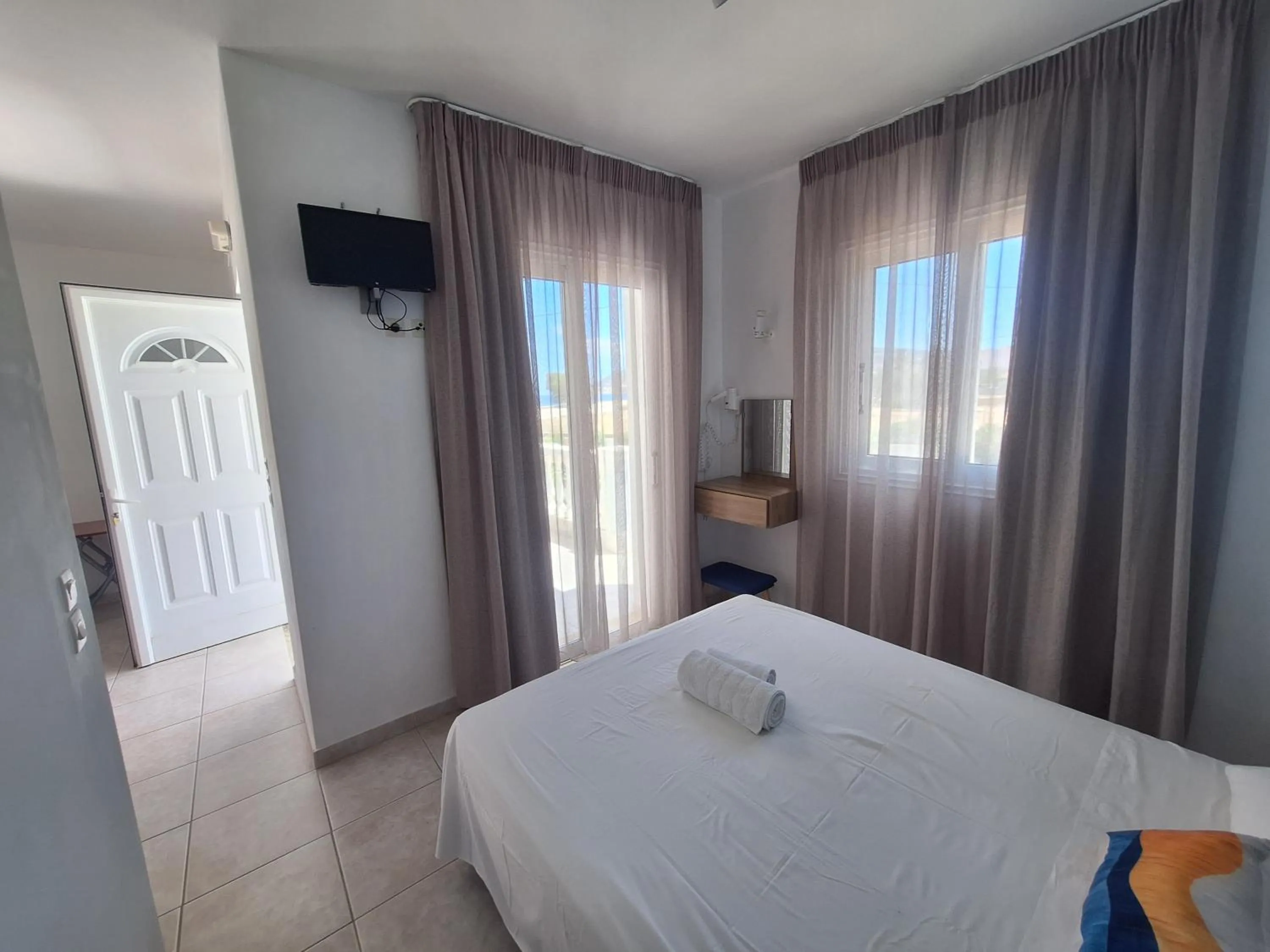 Bed in Iris Studios