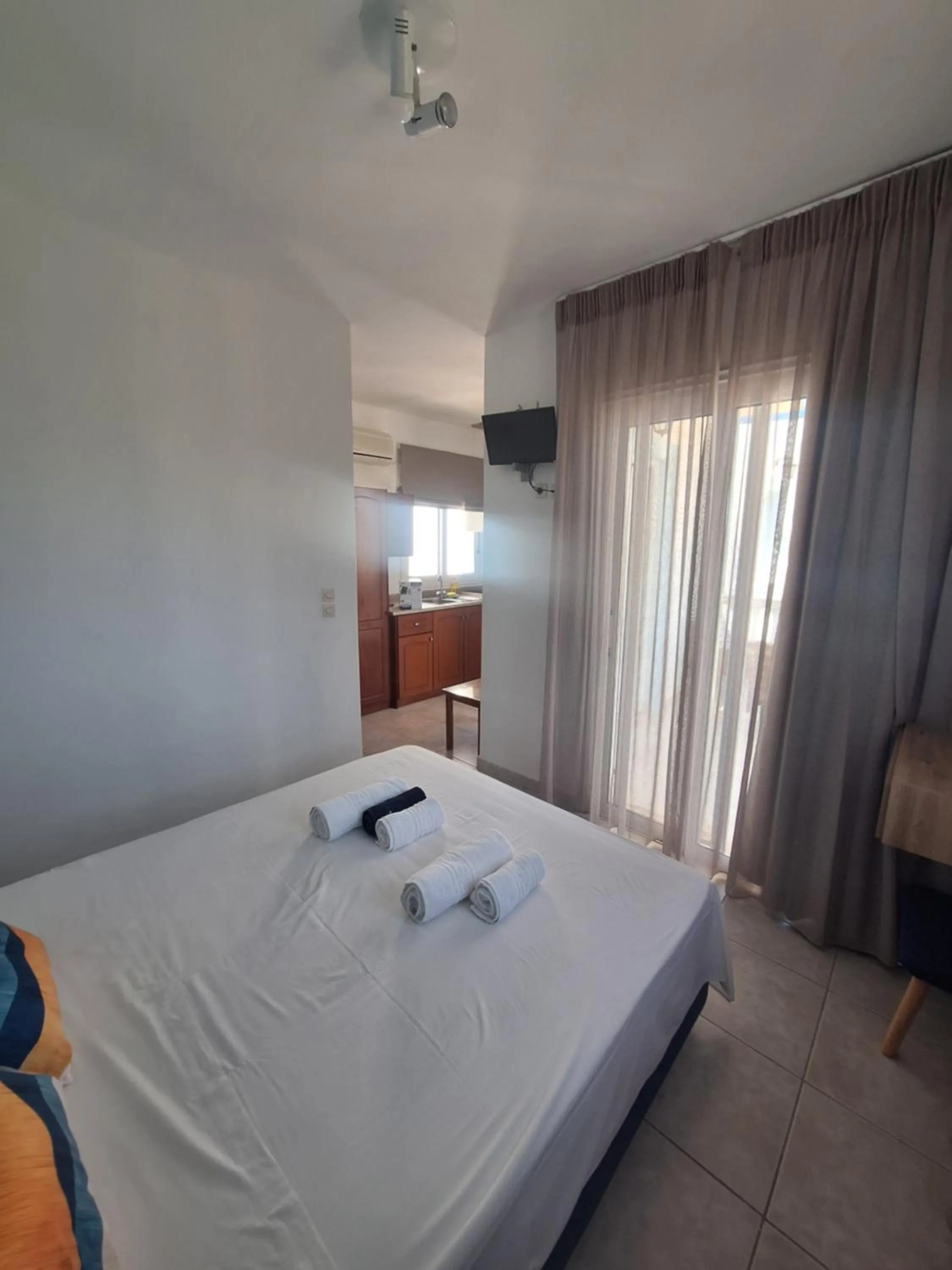 Bed in Iris Studios