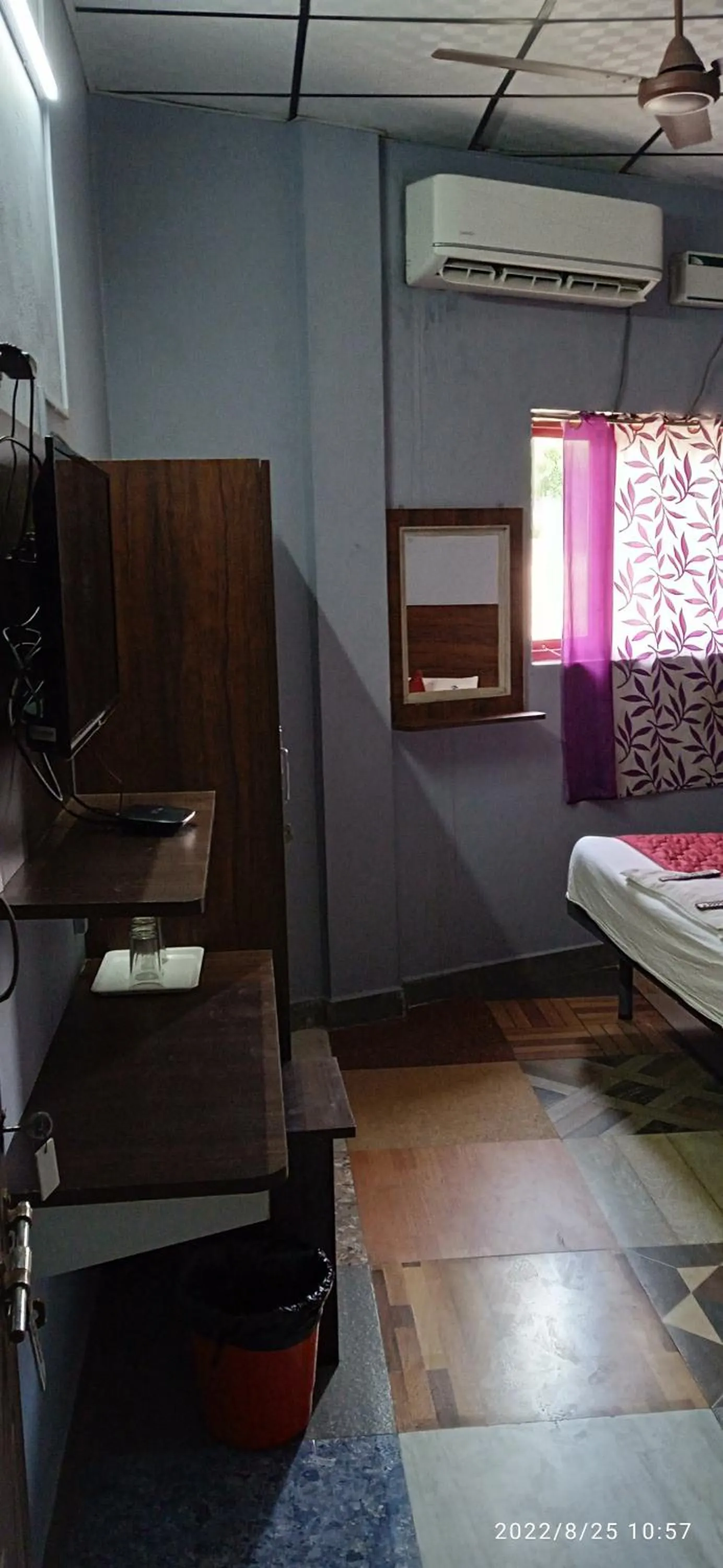 Living room in Skyry Hotel Iyyapanthangal