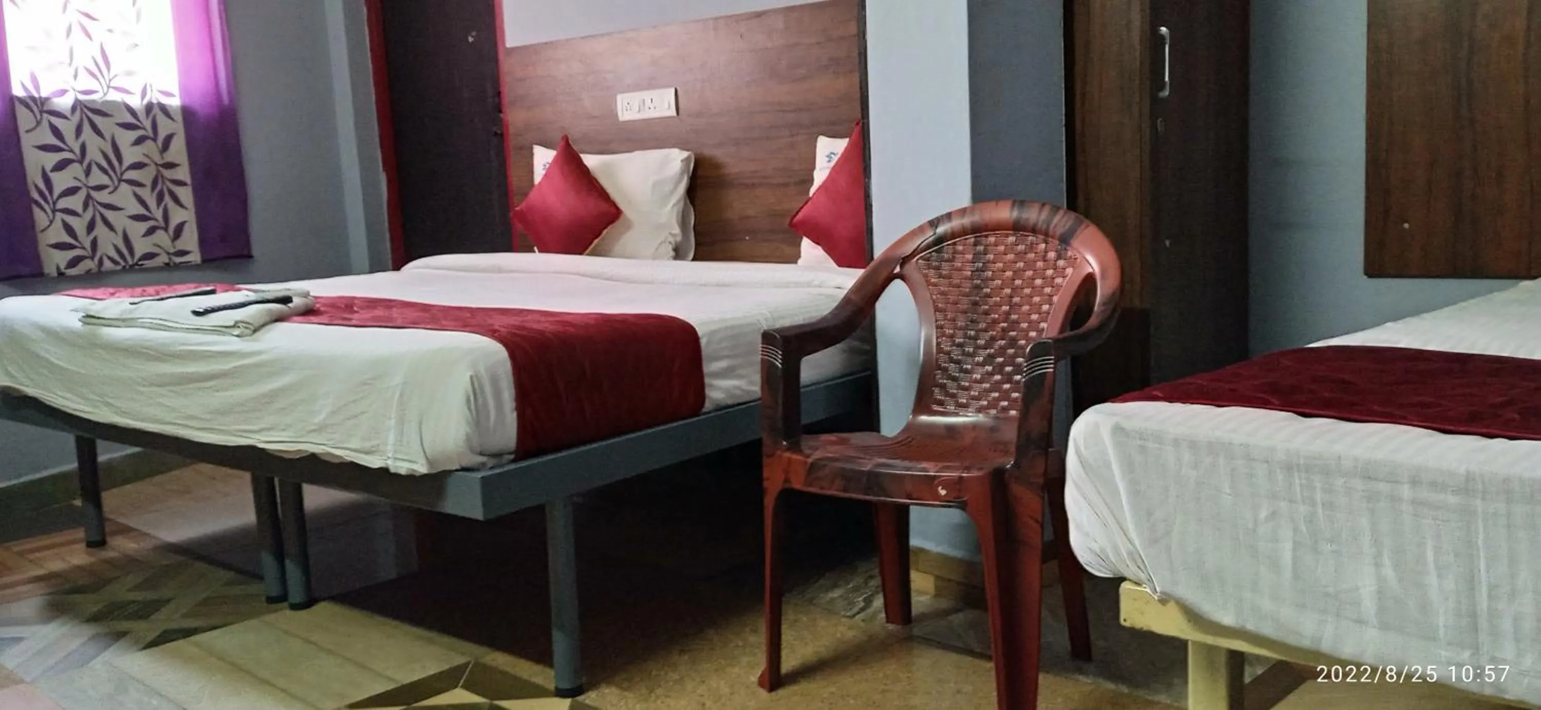 Bed in Skyry Hotel Iyyapanthangal
