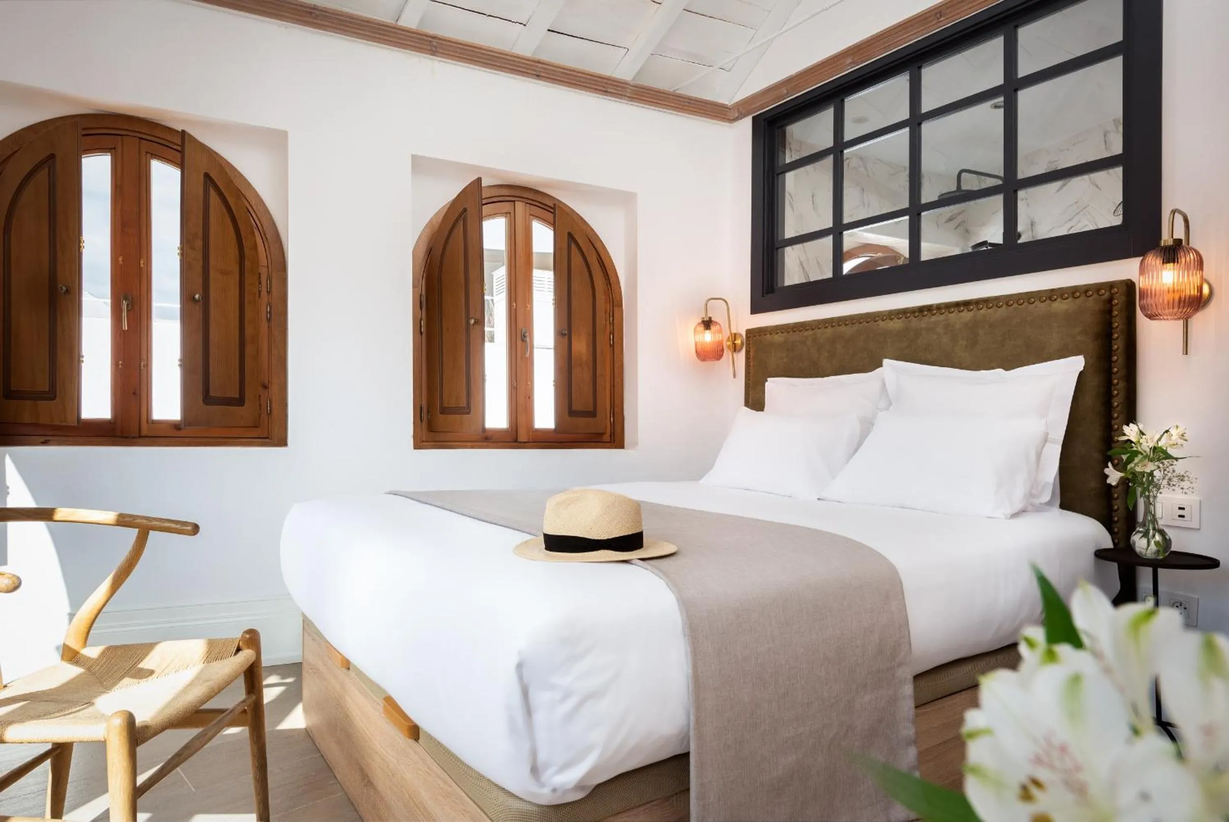 Bedroom, Bed in Casa del Gobernador by Época Suites