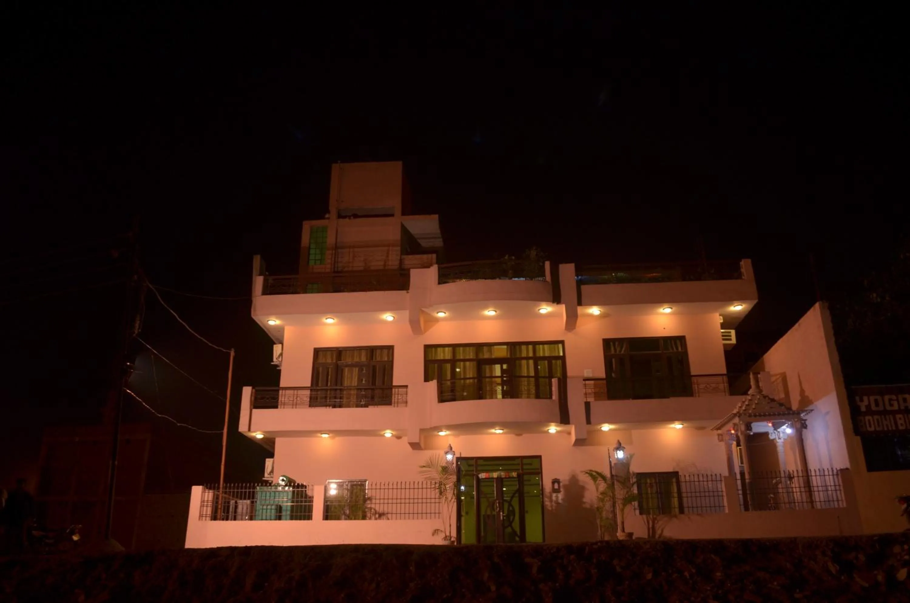 Facade/entrance in Ganga Monastery