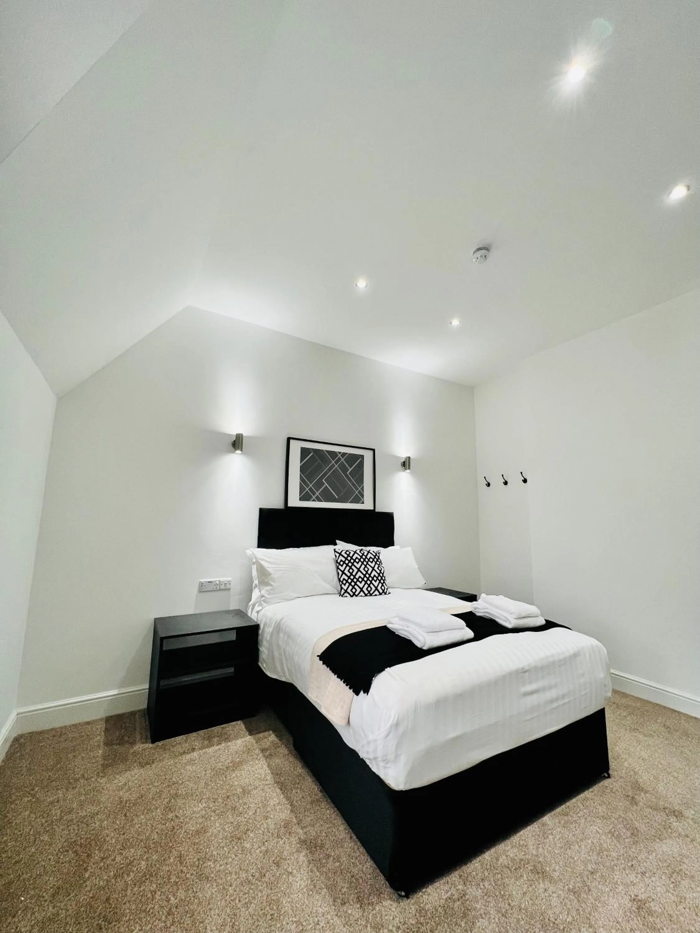 Bedroom, Bed in The Anfield Hotel