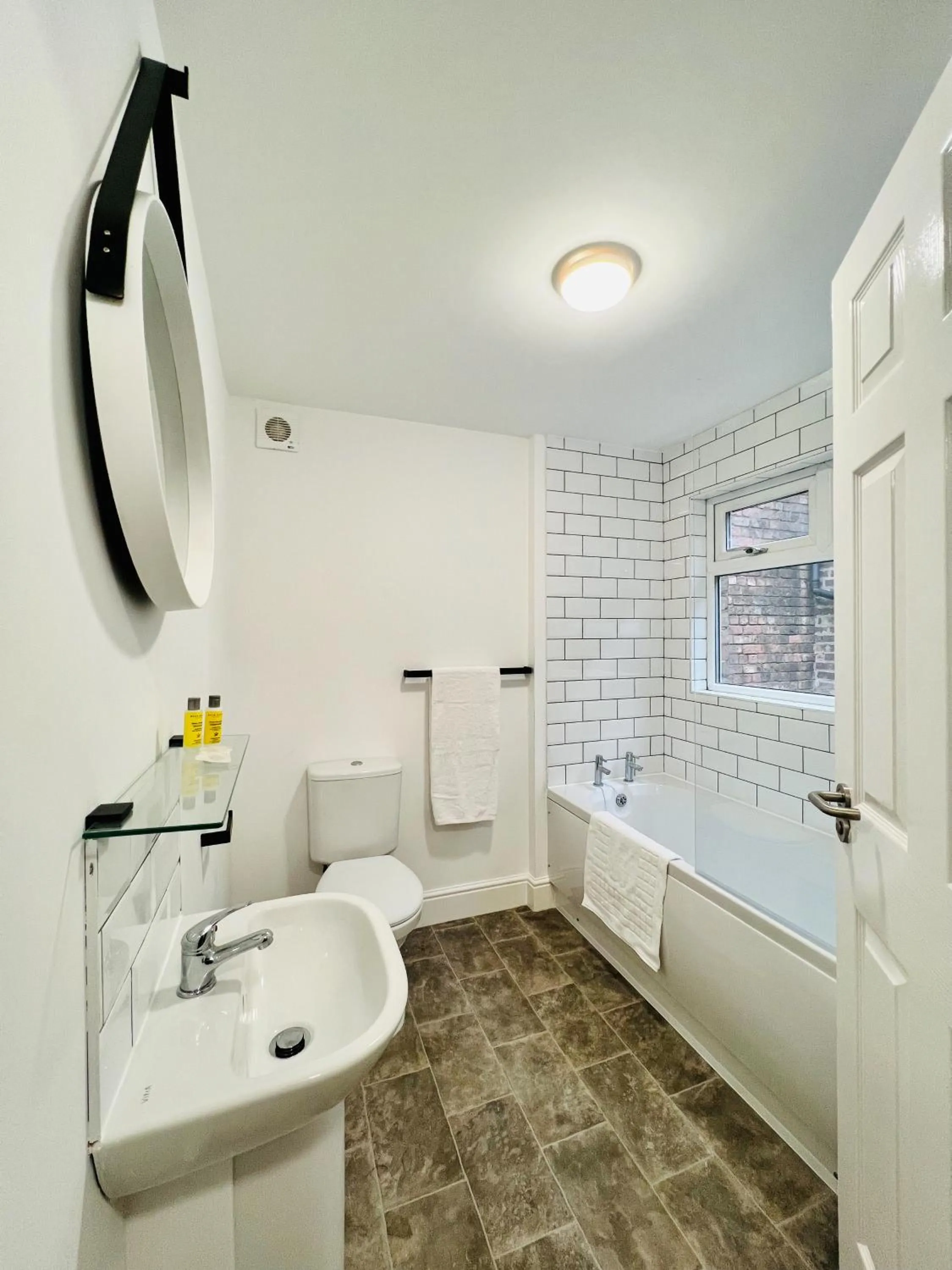 Bathroom in The Anfield Hotel