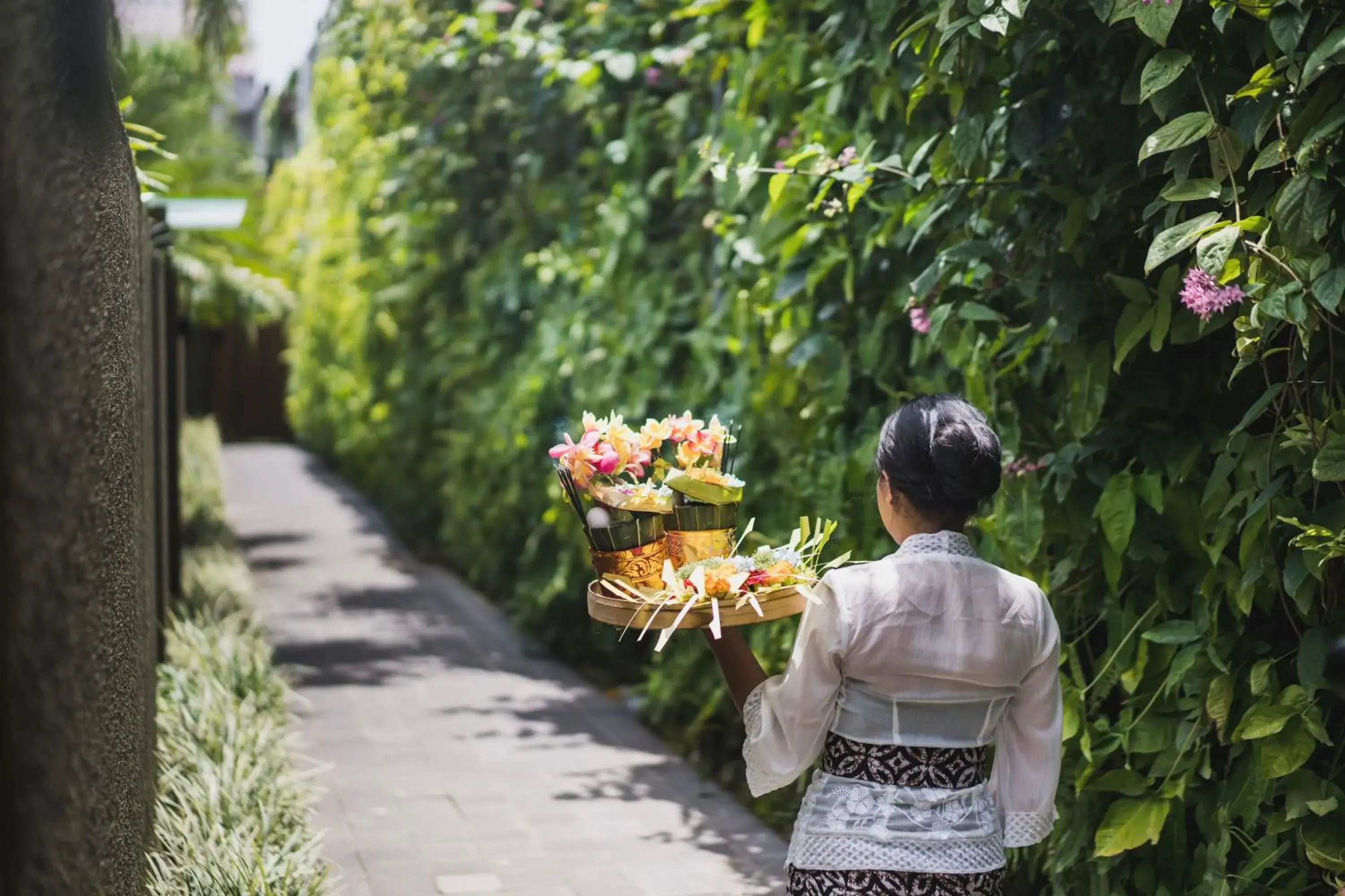 Facade/entrance in iVilla by Ekosistem Facade/entrance in iVilla by Ekosistem