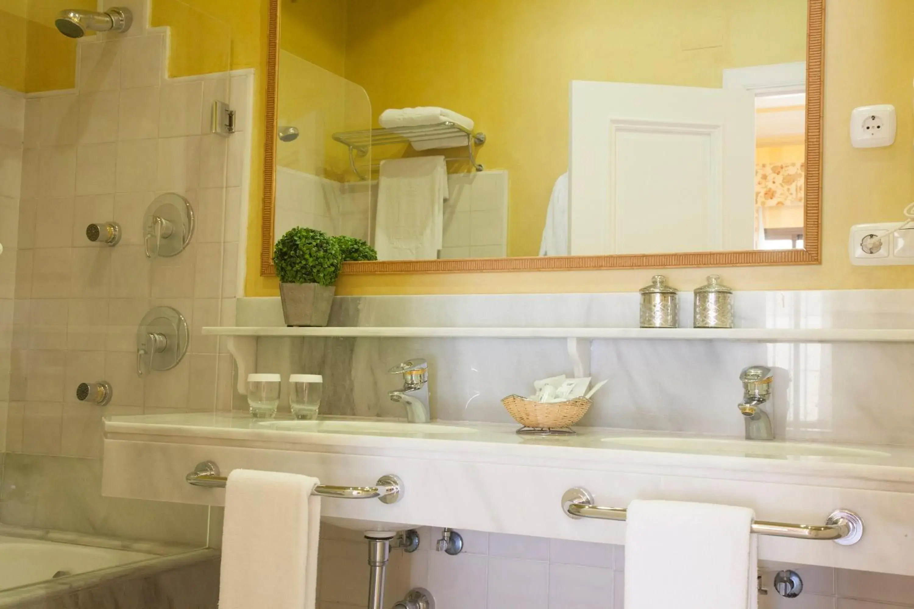 Bathroom in Villa Jerez Bathroom in Villa Jerez