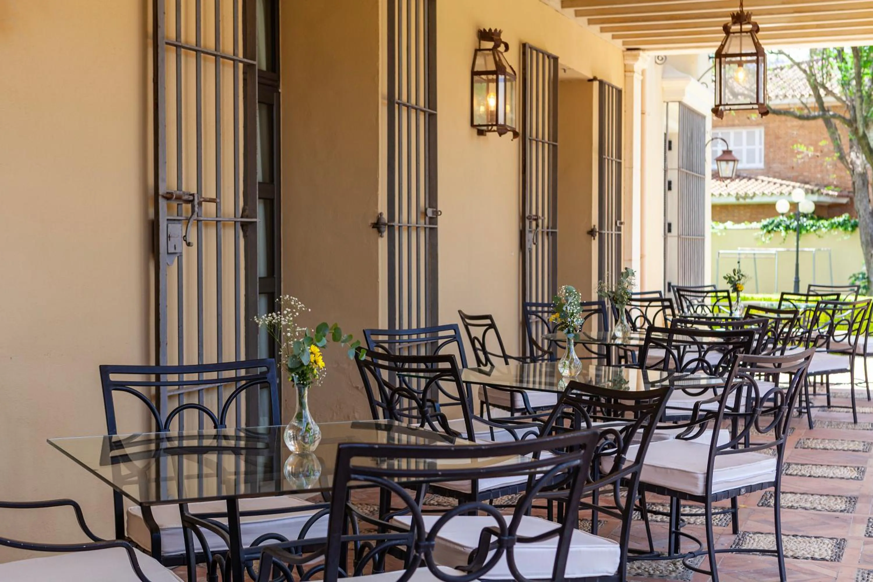 Restaurant/places to eat in Villa Jerez