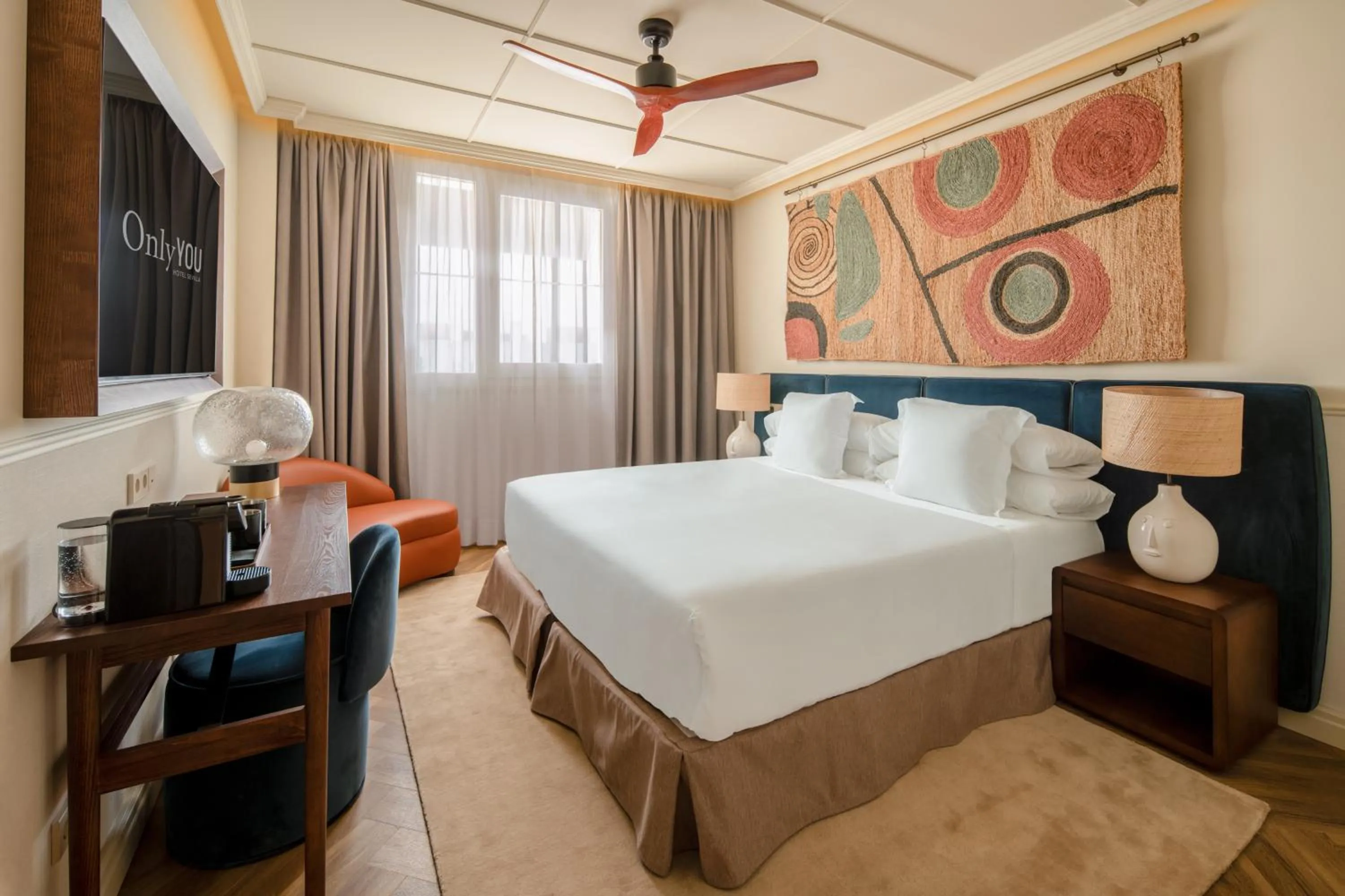 Photo of the whole room, Bed in Only YOU Hotel Sevilla