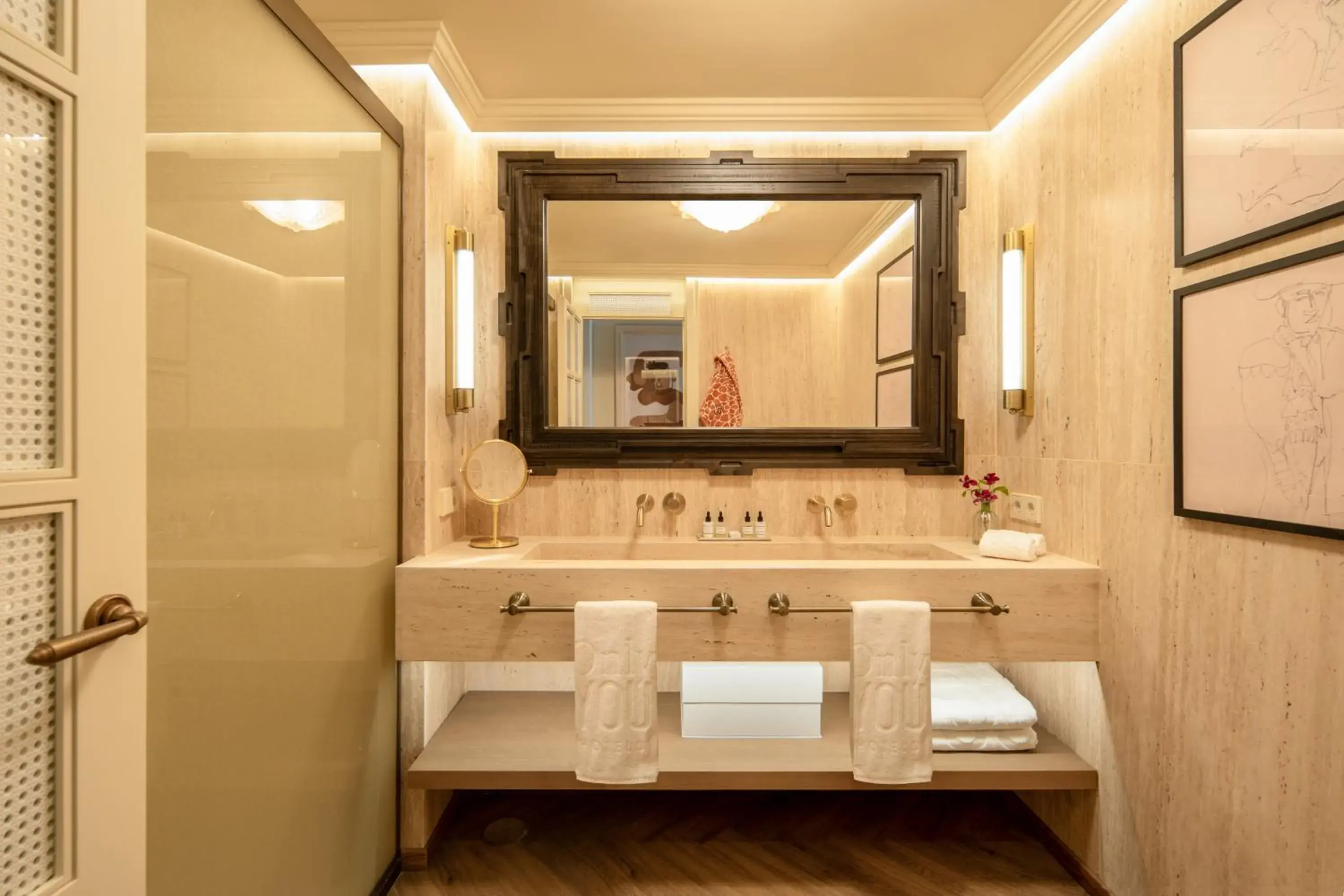 Family Suite in Ayre Hotel Sevilla Family Suite in Ayre Hotel Sevilla