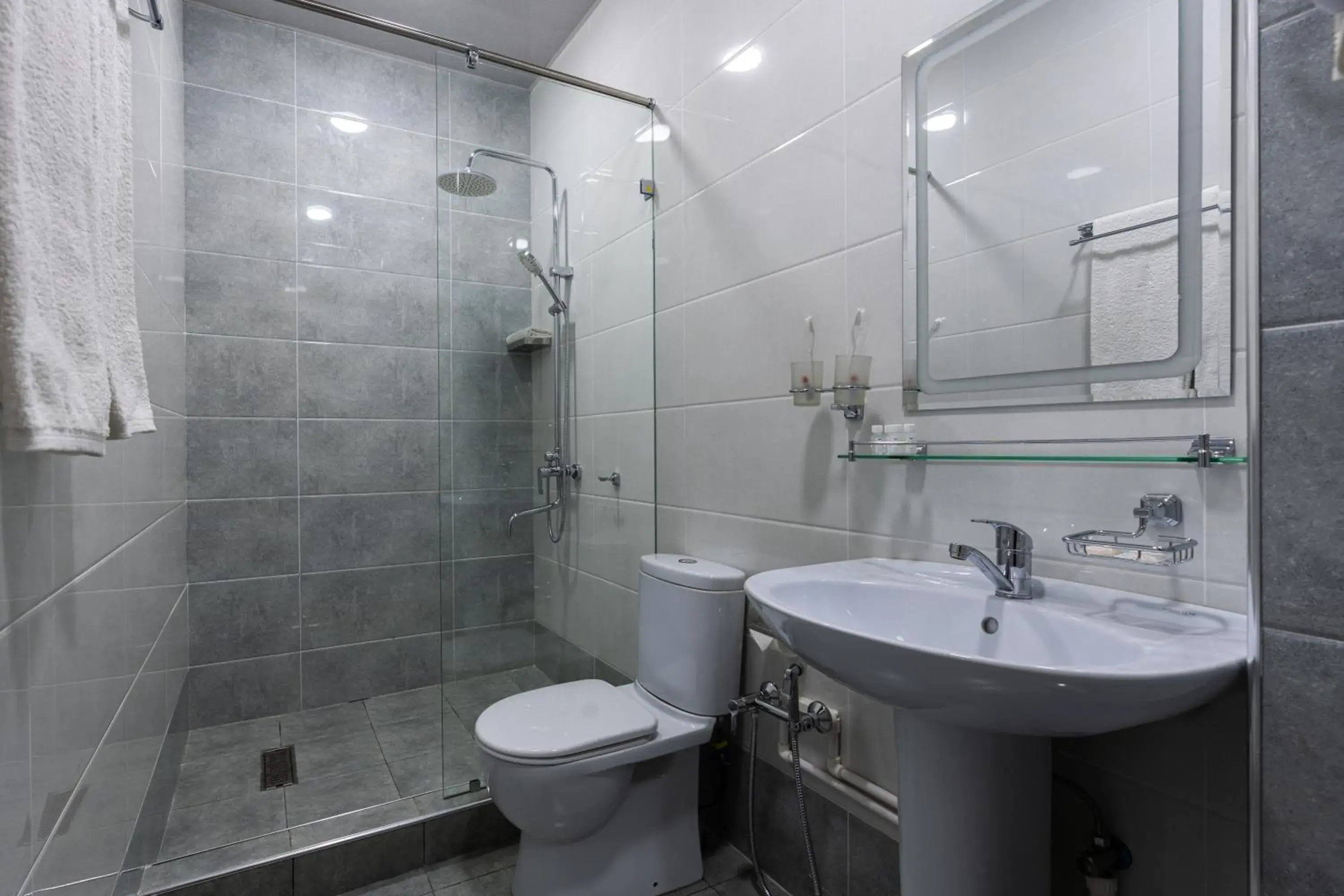 Twin Room with Shower - single occupancy in Reikartz ABIS Tashkent Twin Room with Shower - single occupancy in Reikartz ABIS Tashkent