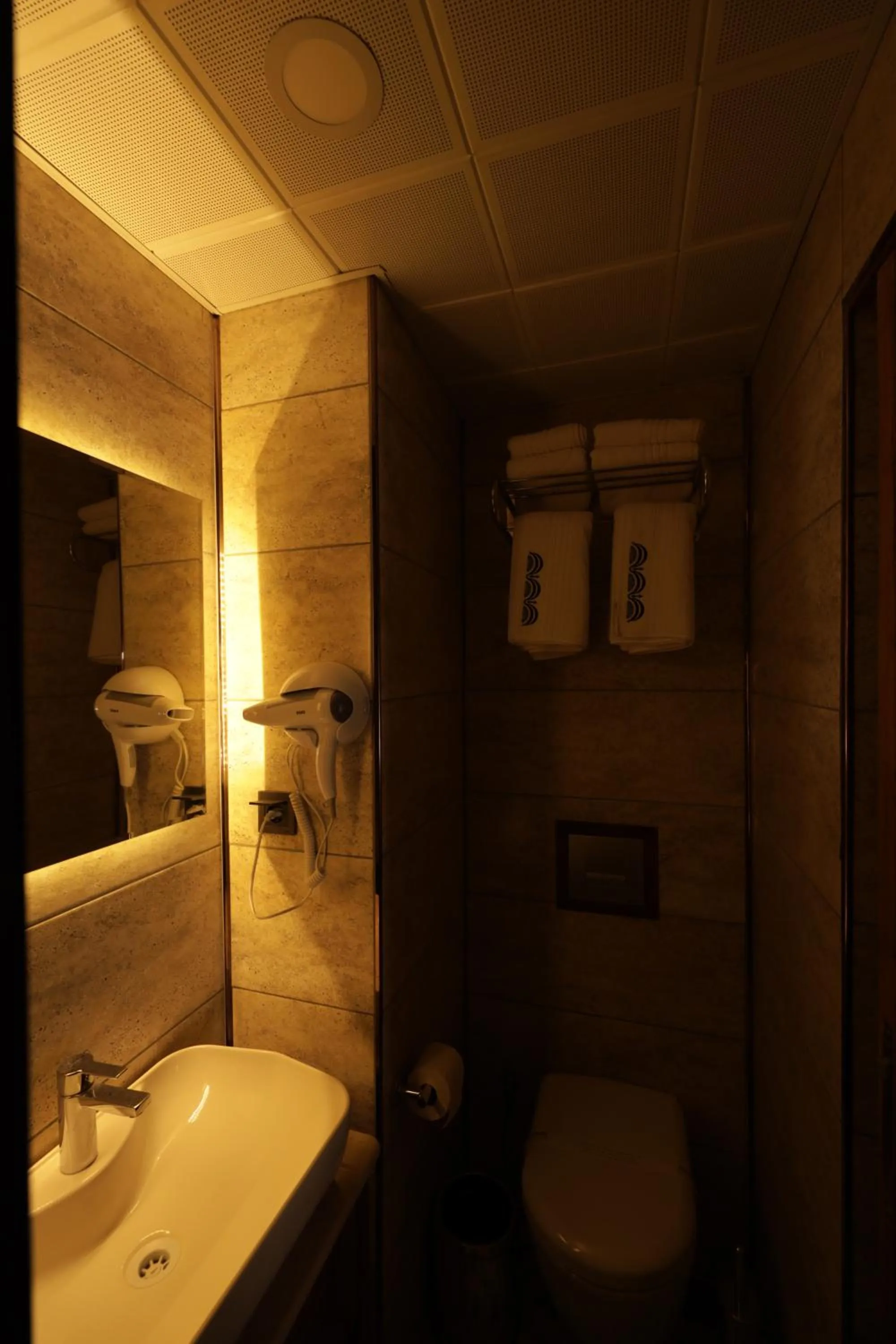 Shower in CEVHER KONAĞI