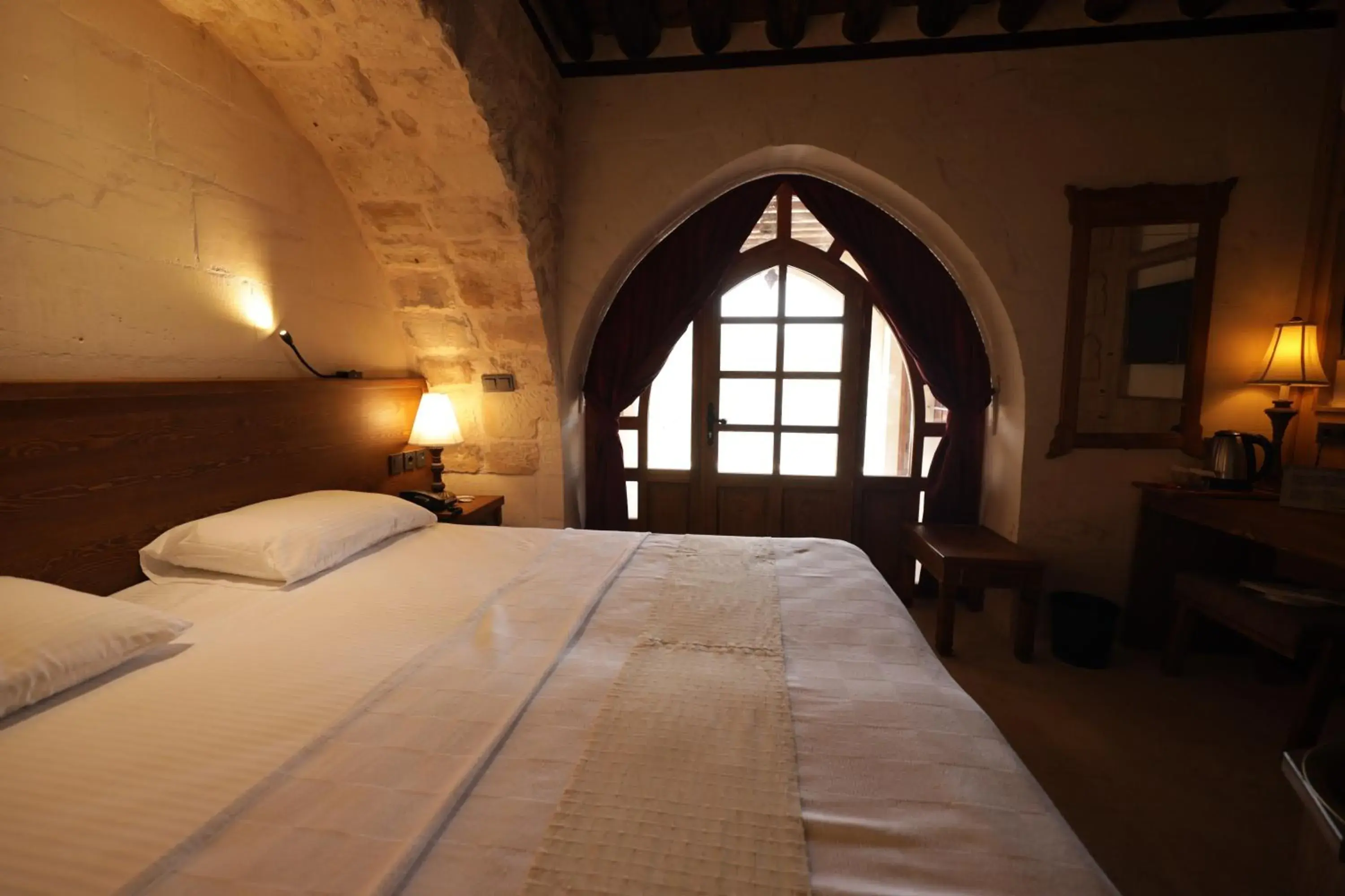 Double Room with Lake View in CEVHER KONAĞI Double Room with Lake View in CEVHER KONAĞI