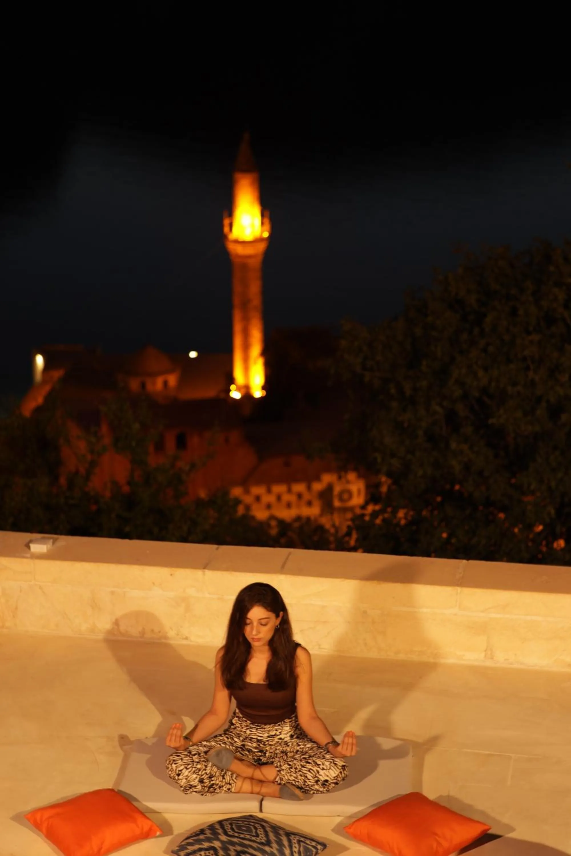 Night in CEVHER KONAĞI