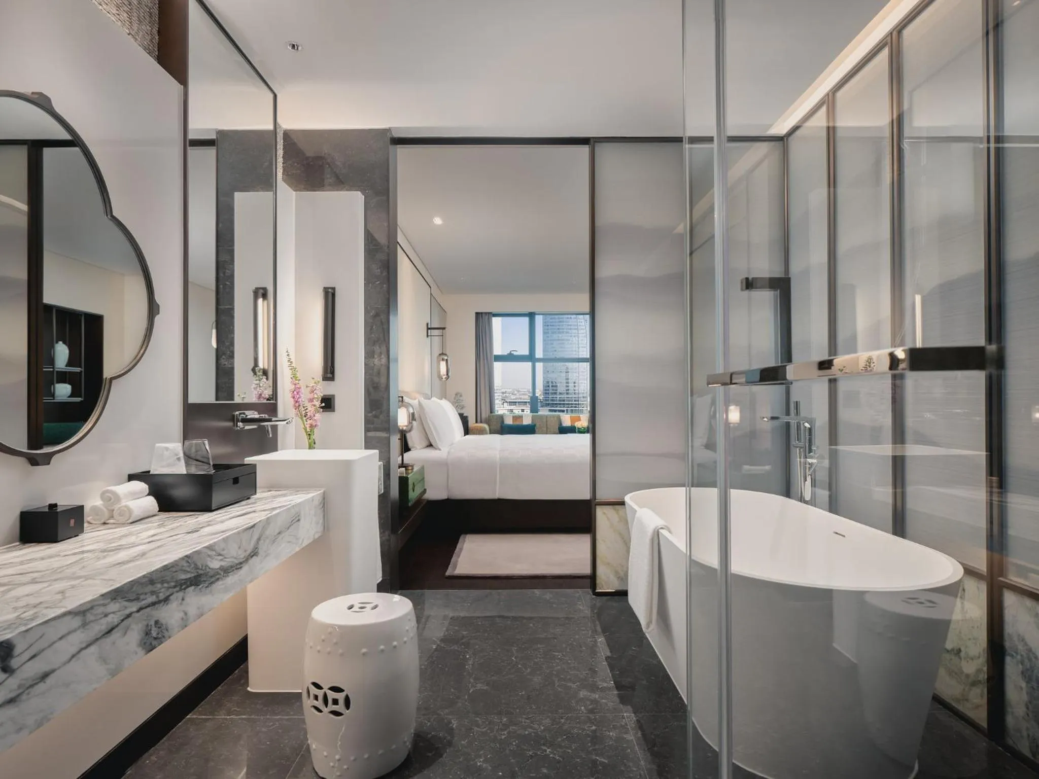 Photo of the whole room, Bathroom in HUALUXE Kunshan Huaqiao, an IHG Hotel