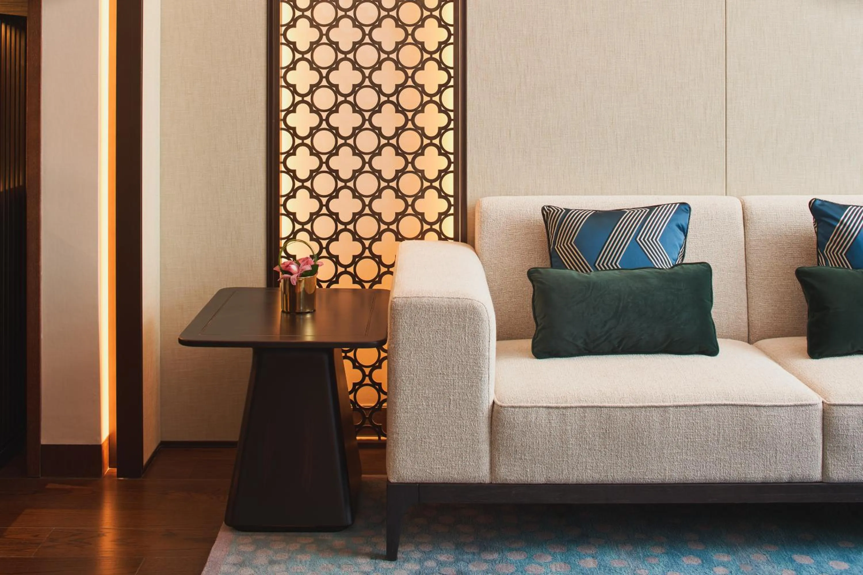 Seating Area in HUALUXE Kunshan Huaqiao, an IHG Hotel