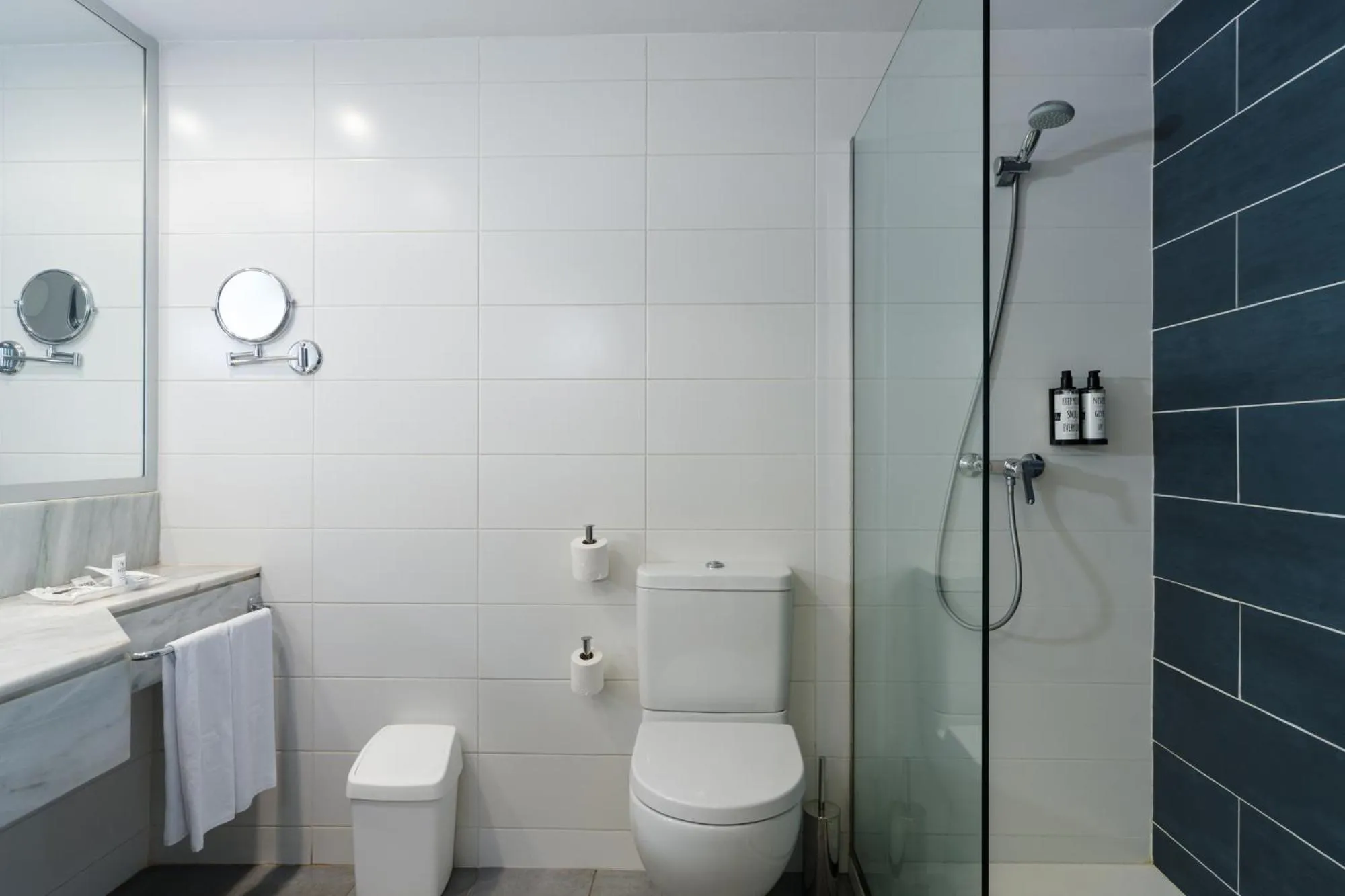 Bathroom in Alexandre Grand Teguise Playa