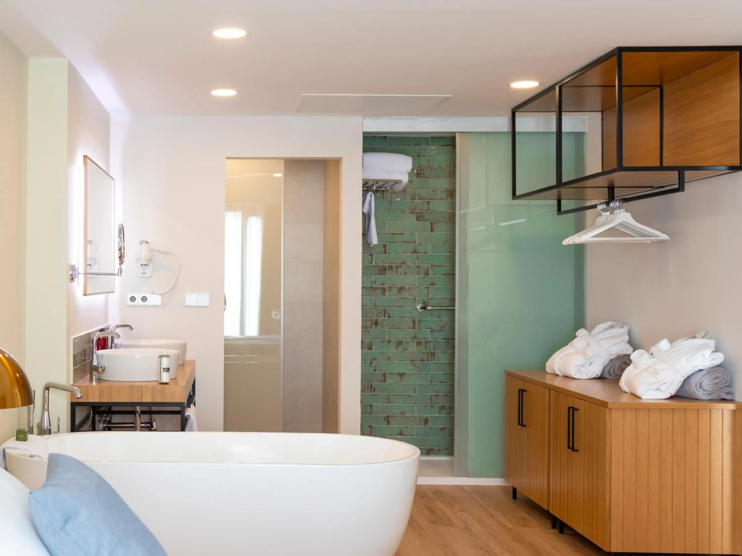 Bathroom, Bed in Alexandre Grand Teguise Playa Bathroom, Bed in Alexandre Grand Teguise Playa