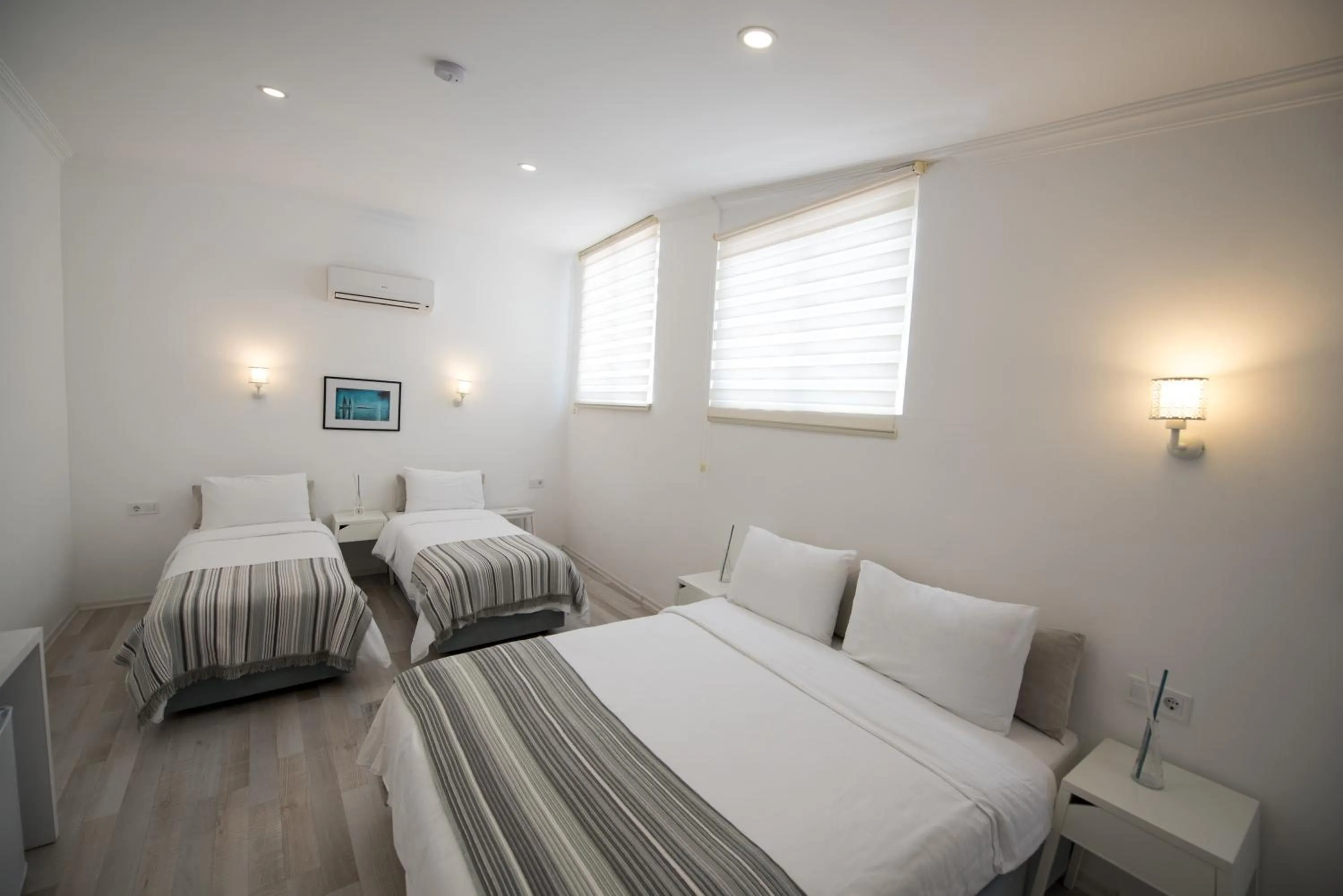 Shower in Minu Hotel