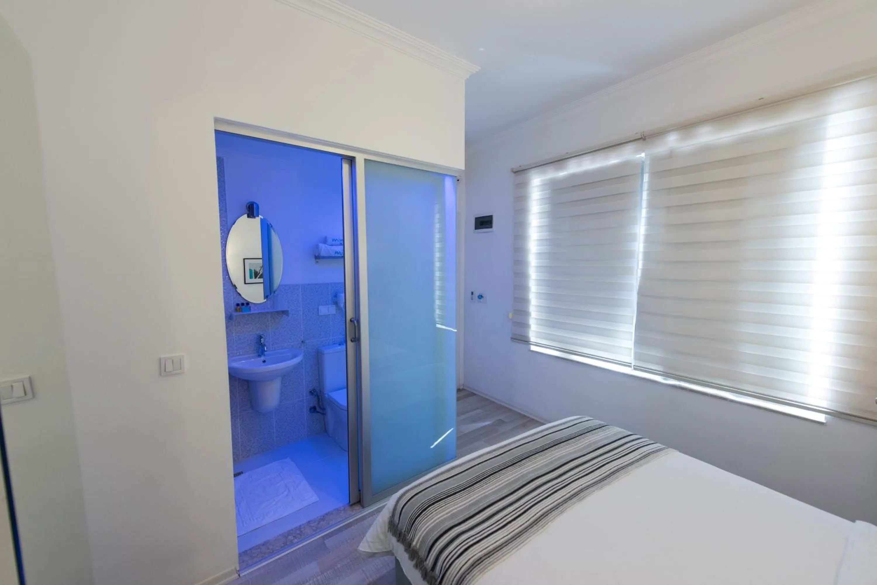 Shower in Minu Hotel