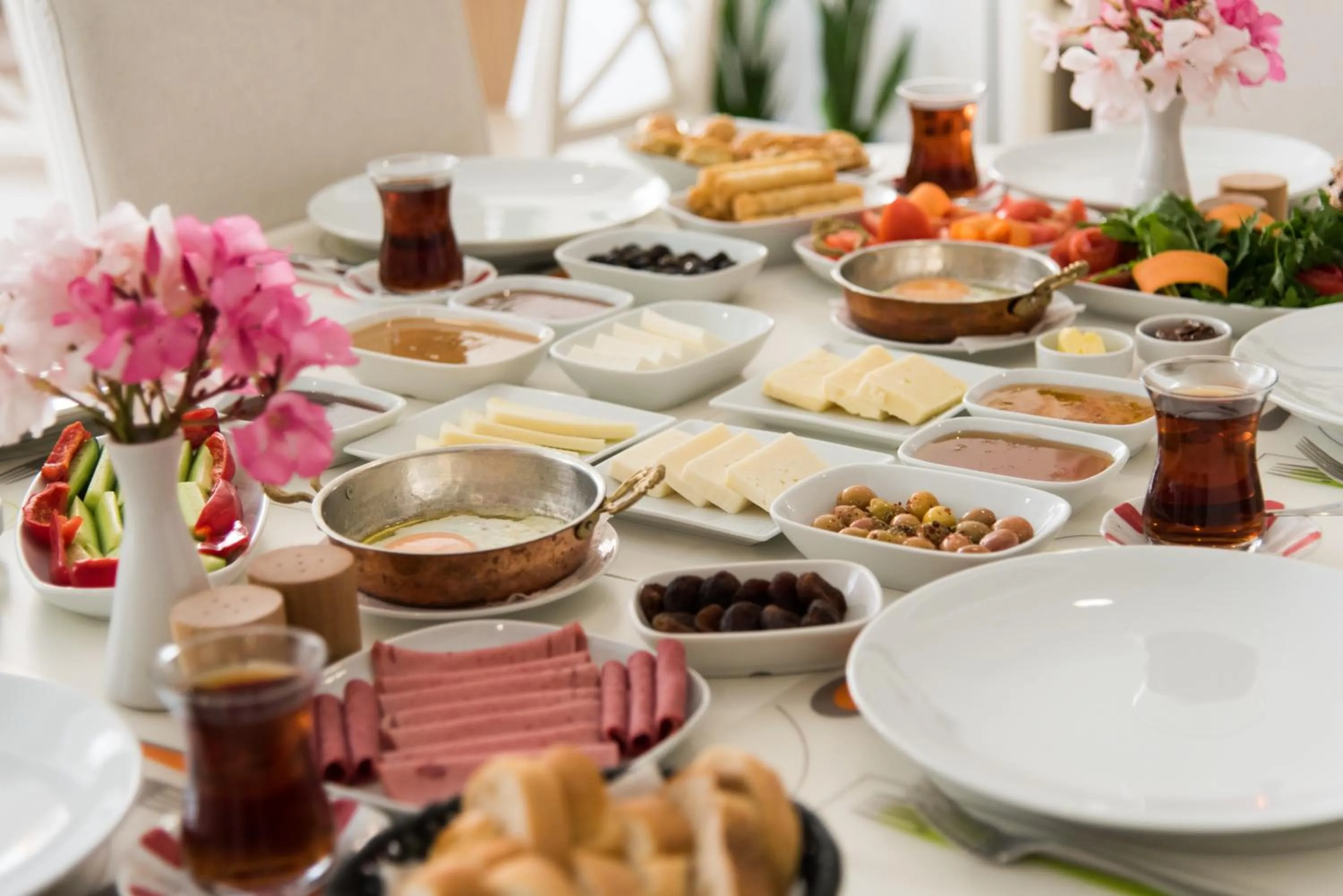 Restaurant/places to eat in Minu Hotel