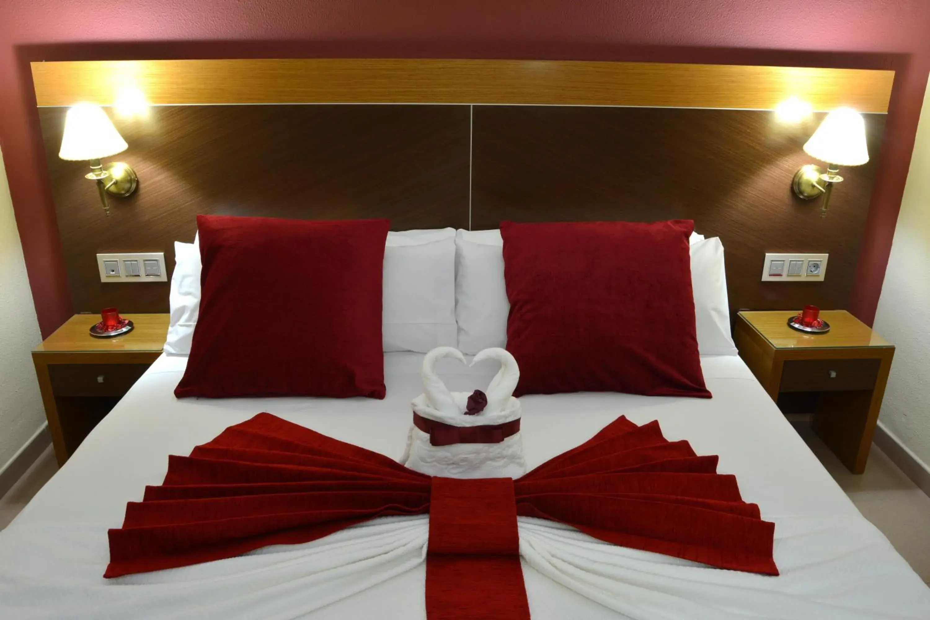 Photo of the whole room, Bed in Hotel Regio 2 Photo of the whole room, Bed in Hotel Regio 2