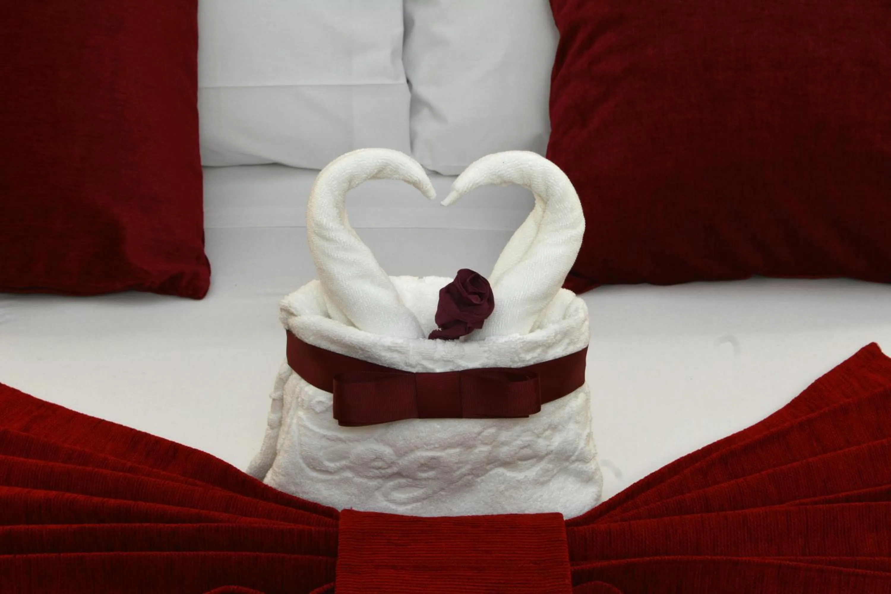 Property building, Bed in Hotel Regio 2