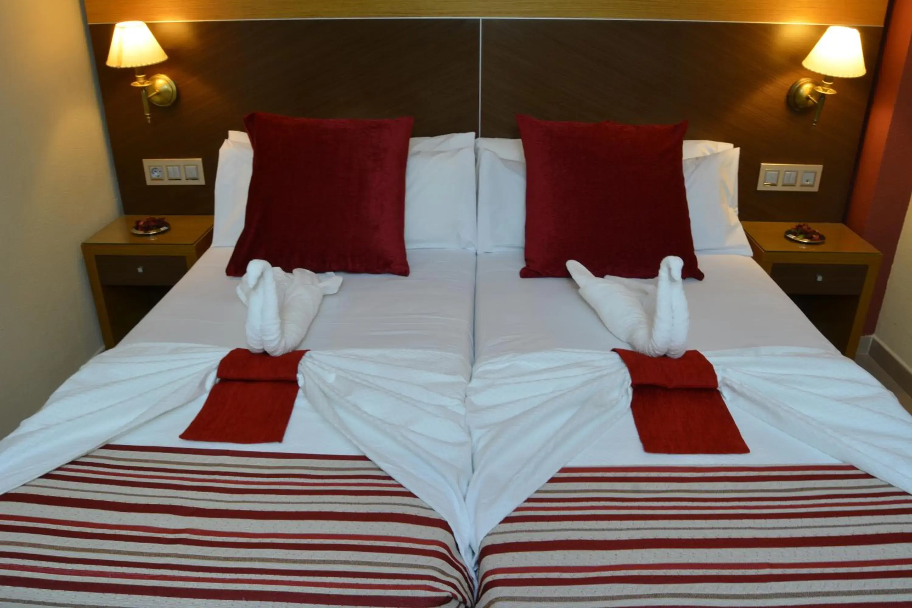 Property building, Bed in Hotel Regio 2 Property building, Bed in Hotel Regio 2