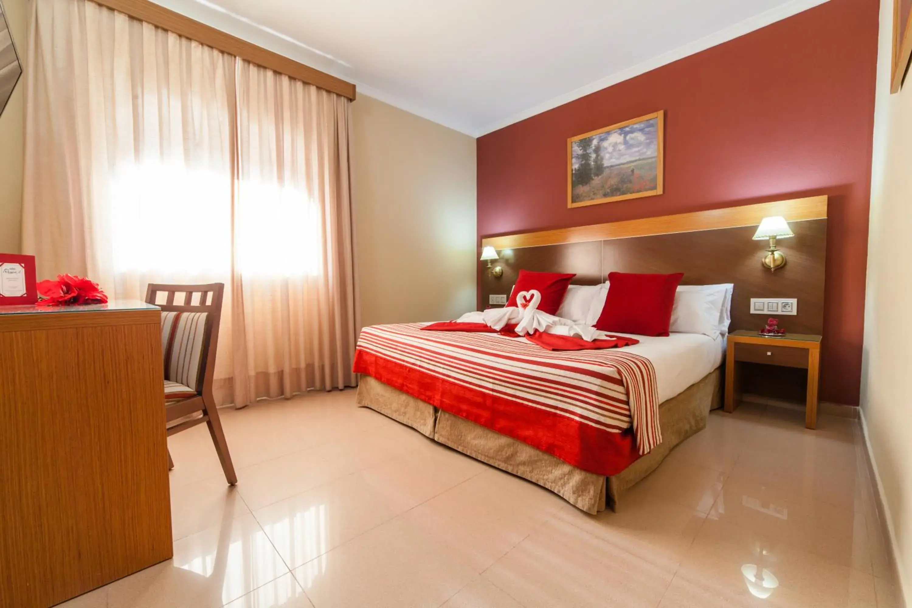 Photo of the whole room, Bed in Hotel Regio 2 Photo of the whole room, Bed in Hotel Regio 2