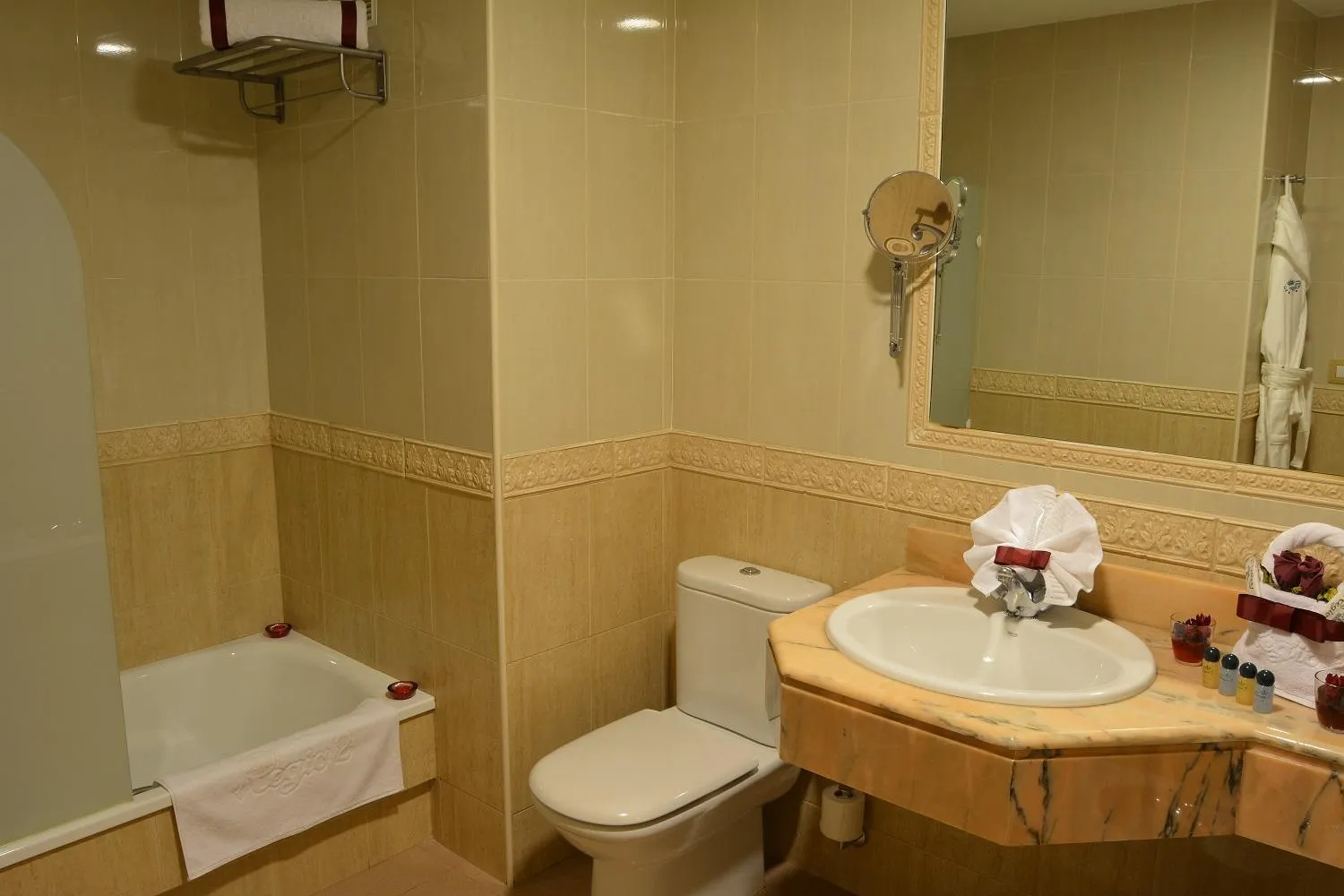 Bathroom in Hotel Regio 2