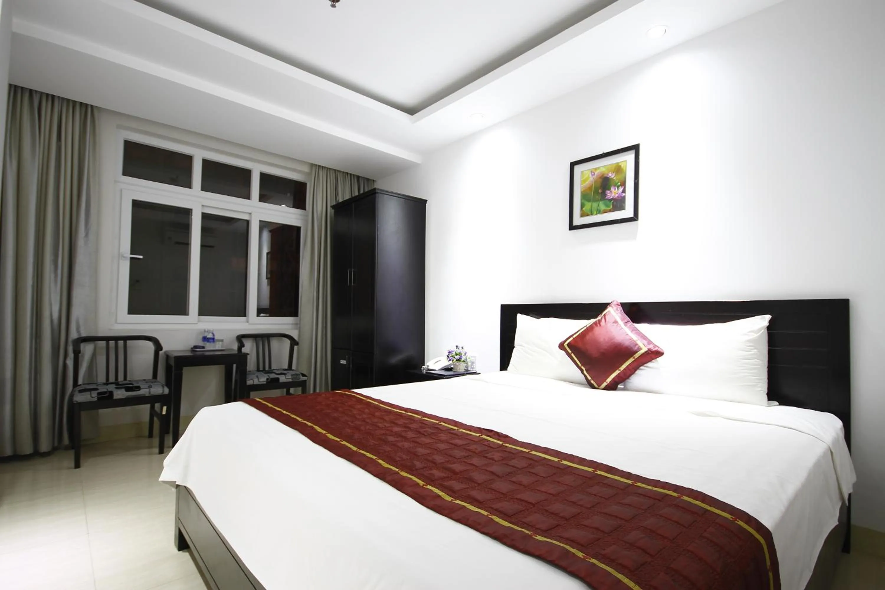 Photo of the whole room, Bed in Misa Hotel Da Nang