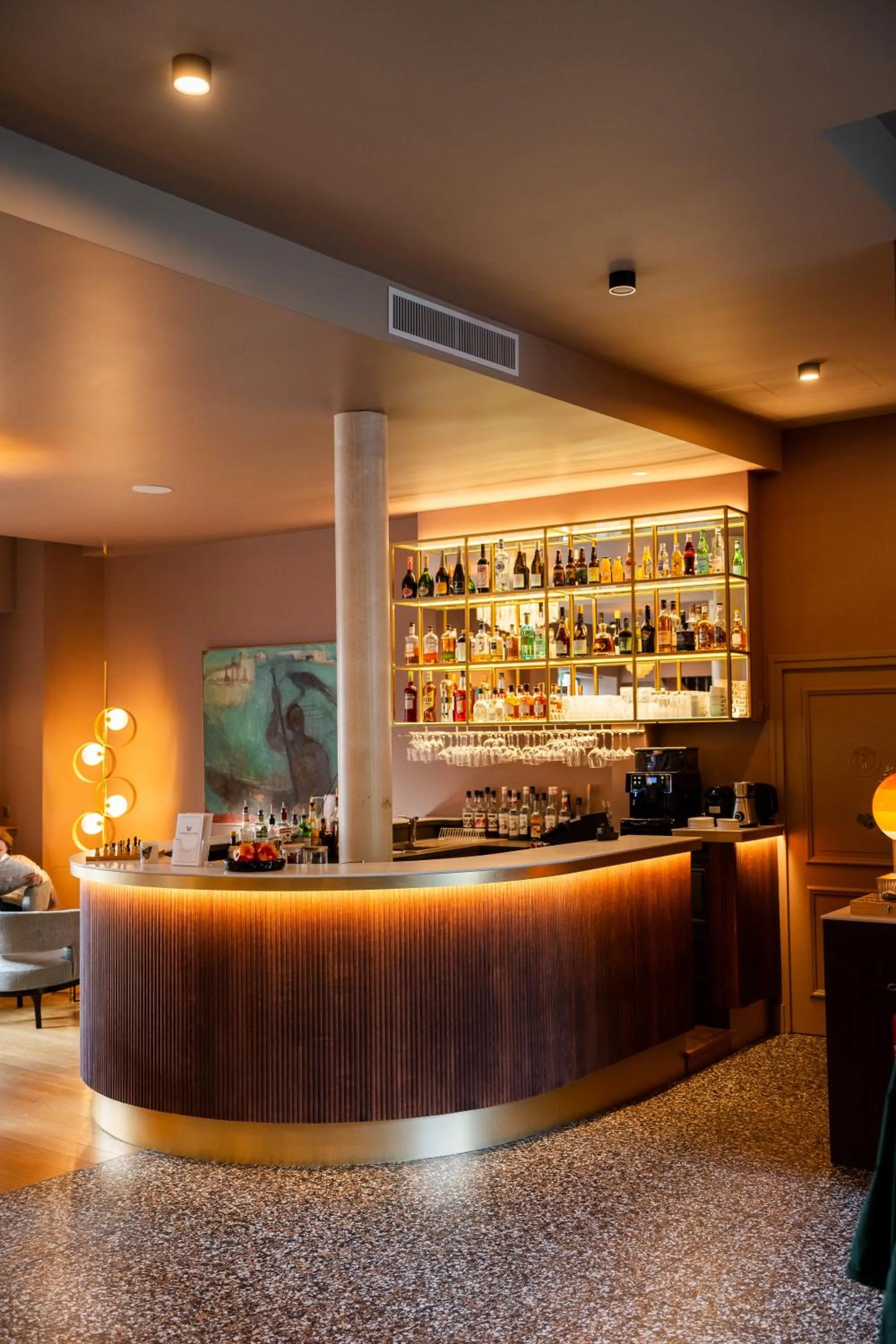 Lounge or bar in L'INVITATION AU VOYAGE - Hôtel & Spa