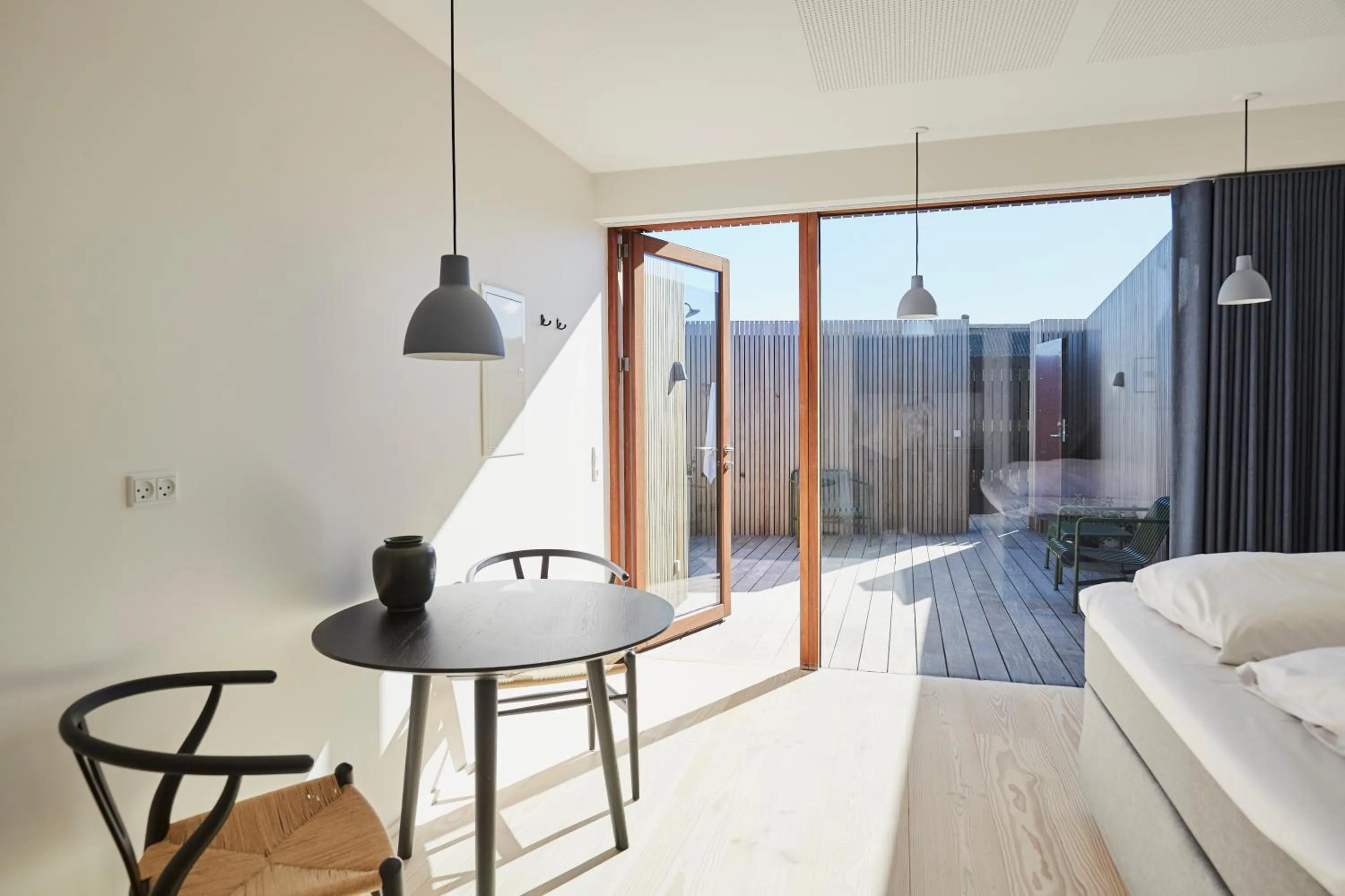 Dining area, Bed in Vesterlandet