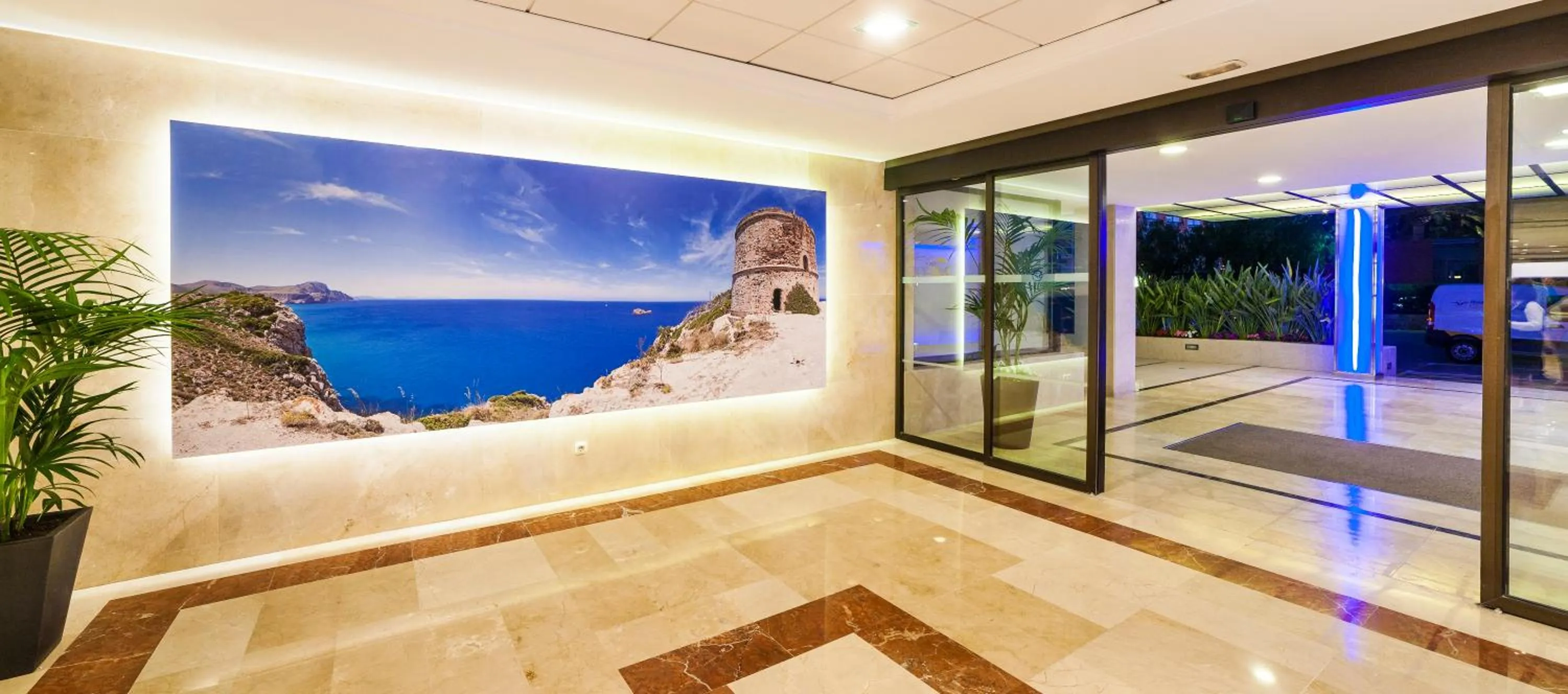 Lobby or reception in Globales Santa Ponsa Park