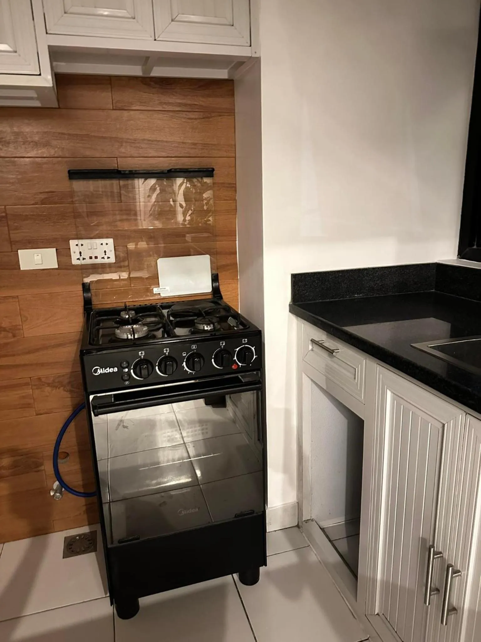 stove in Burj Calapan