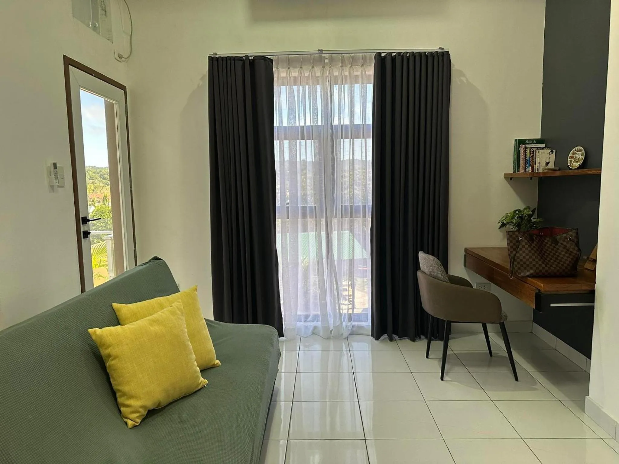 Living room in Burj Calapan