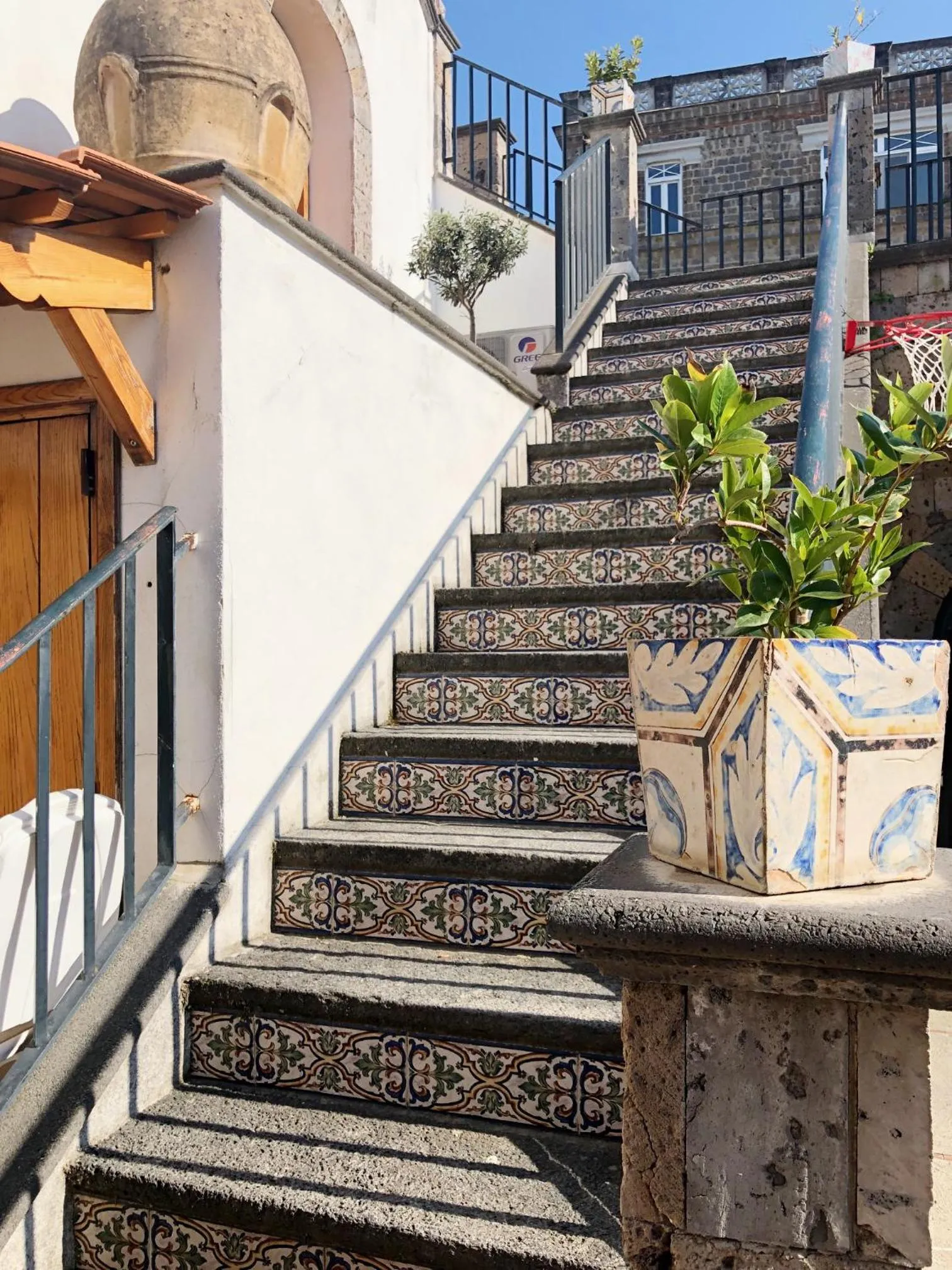 Facade/entrance in Casa Lucia