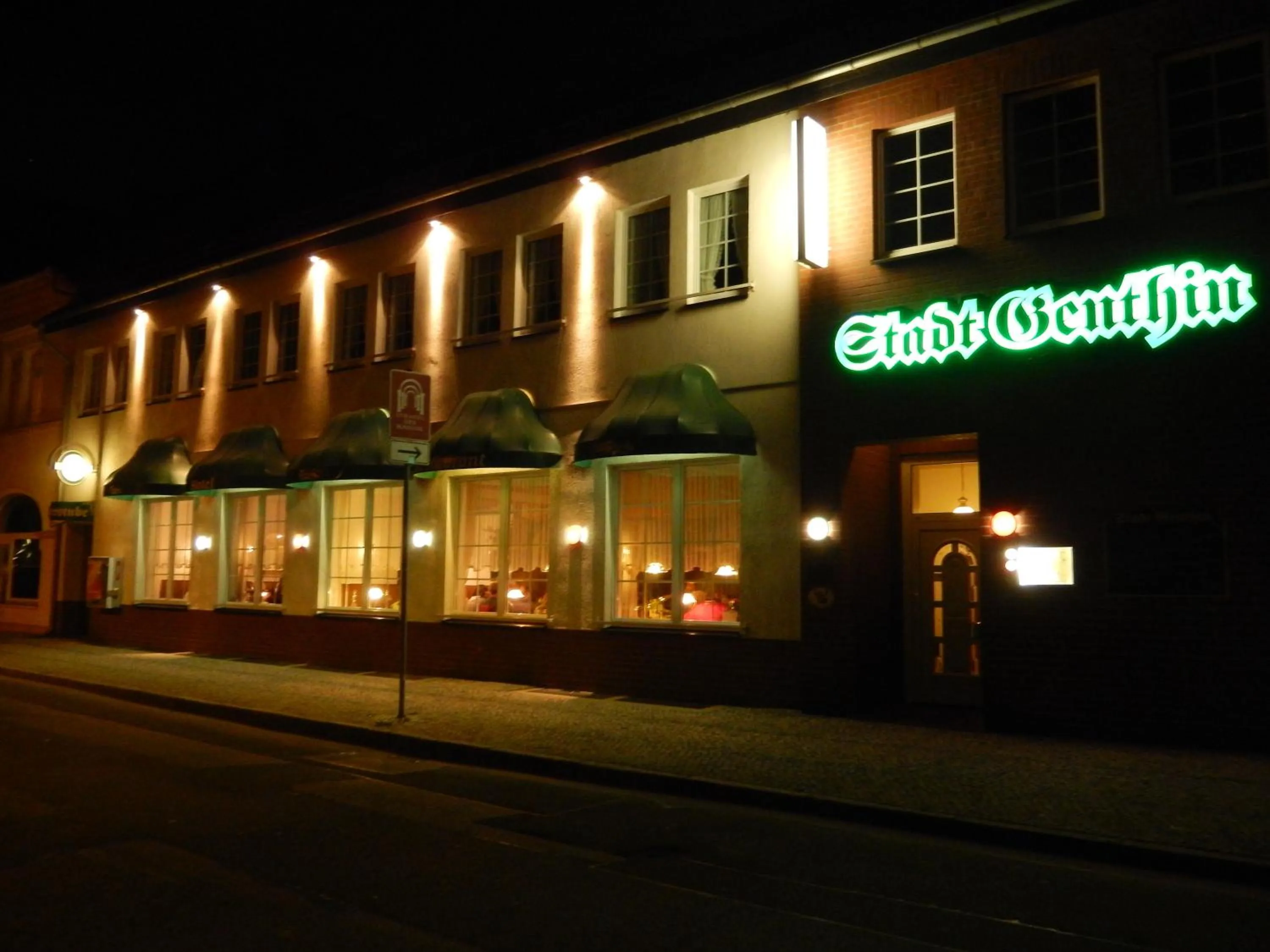 Restaurant/places to eat in Hotel & Restaurant Stadt Genthin