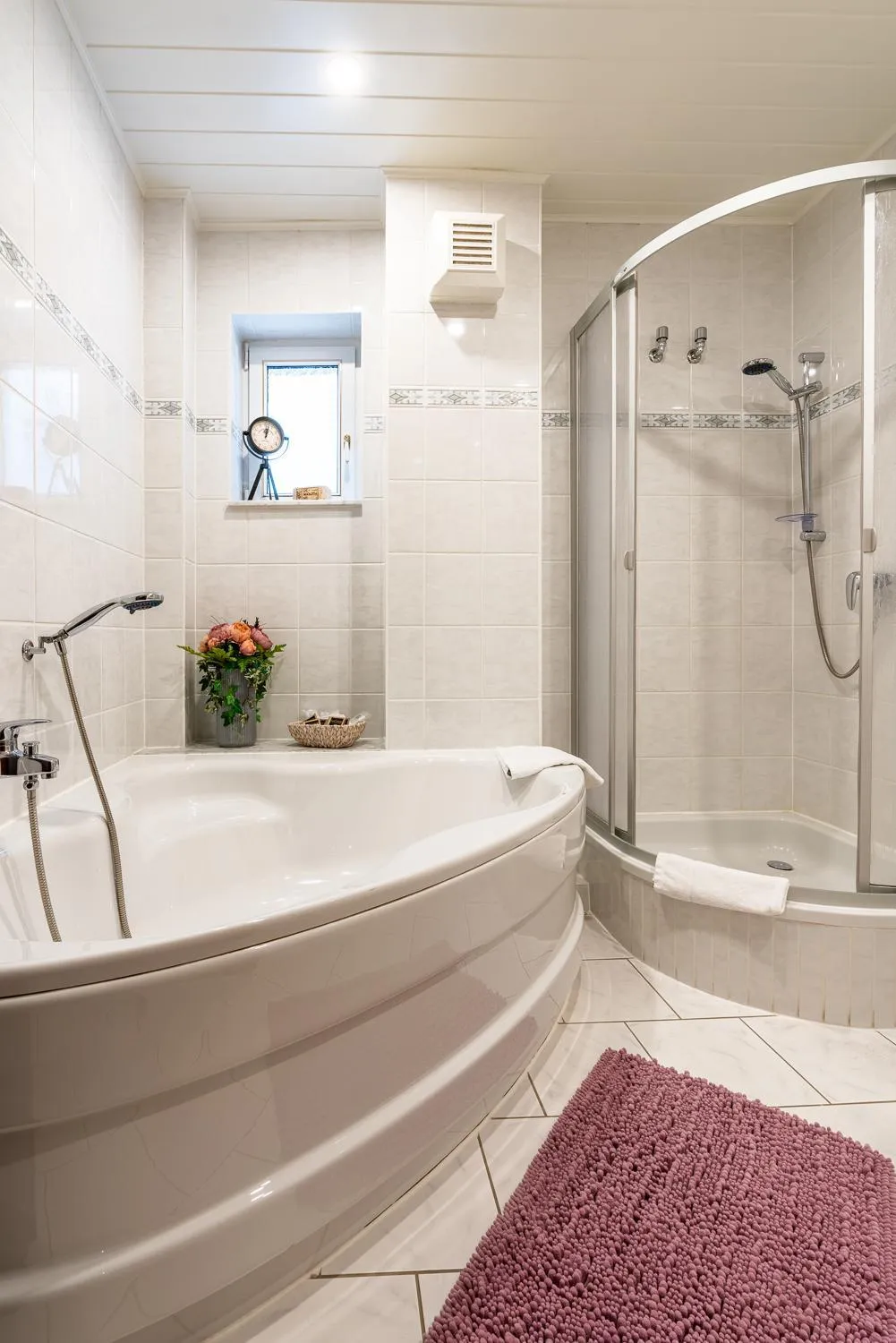 Bathroom in Hotel & Restaurant Stadt Genthin